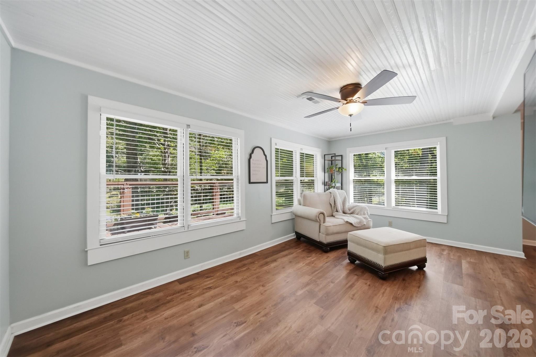 1857 Creekside Place — Lenoir