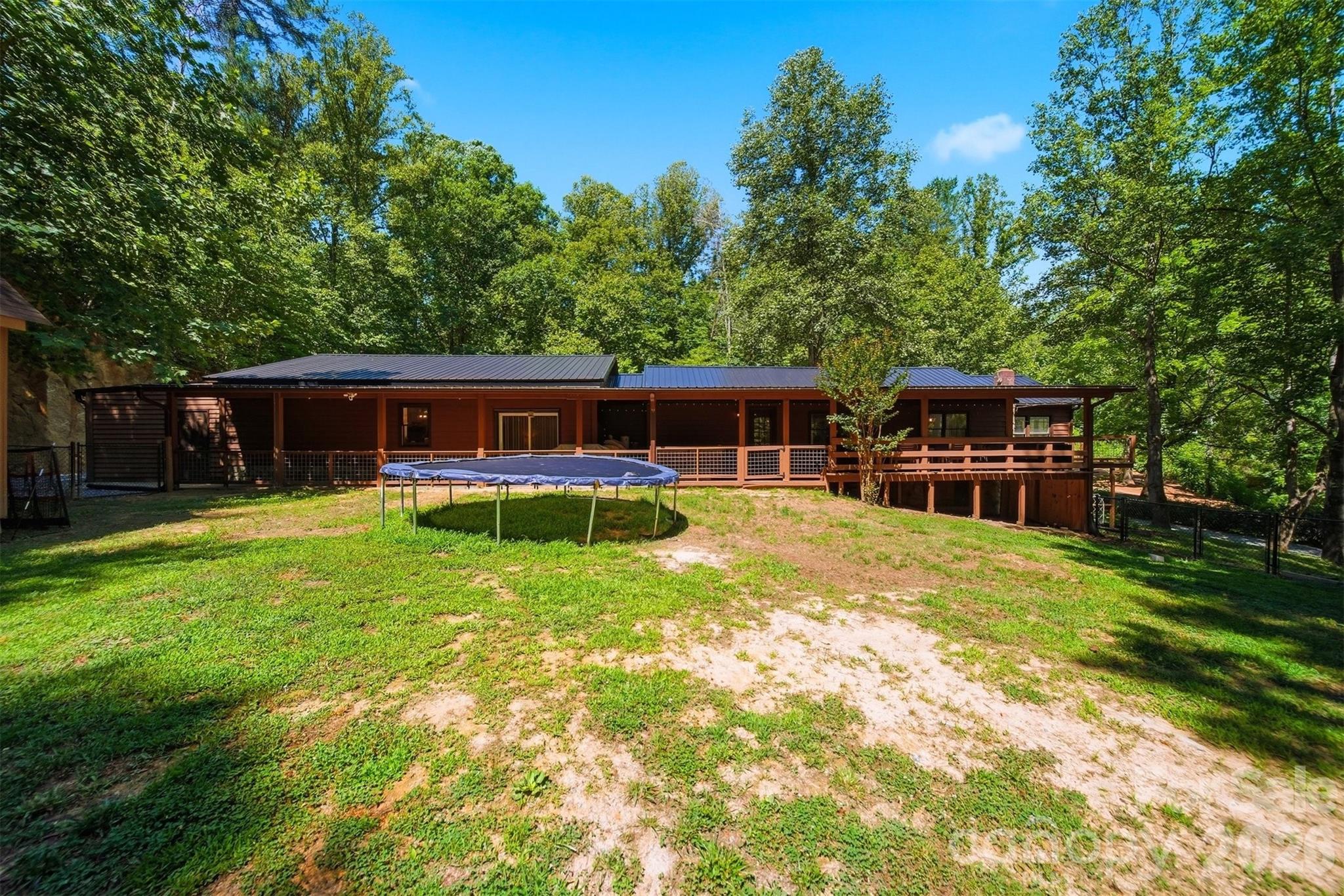 1857 Creekside Place — Lenoir