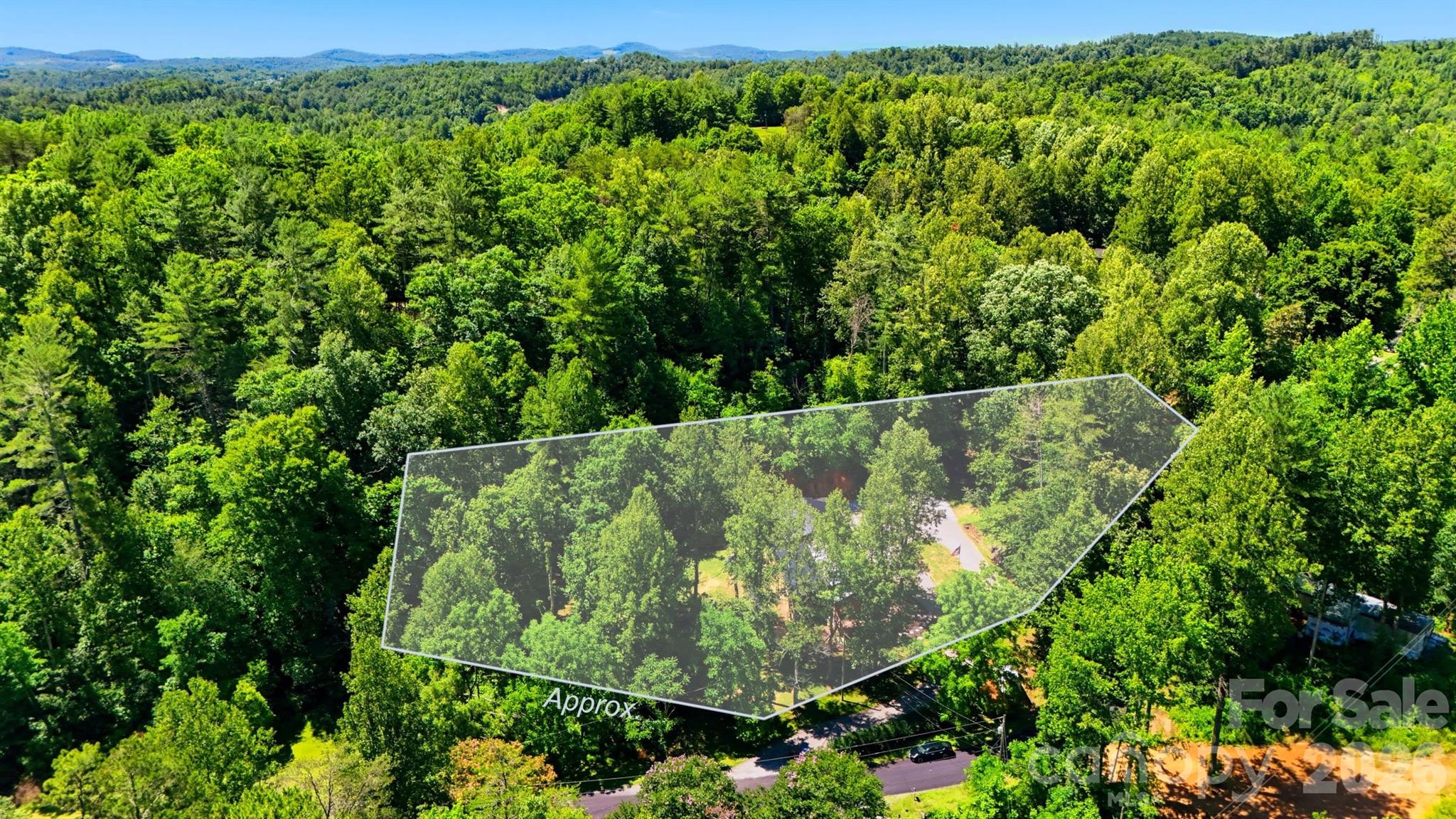 1857 Creekside Place — Lenoir