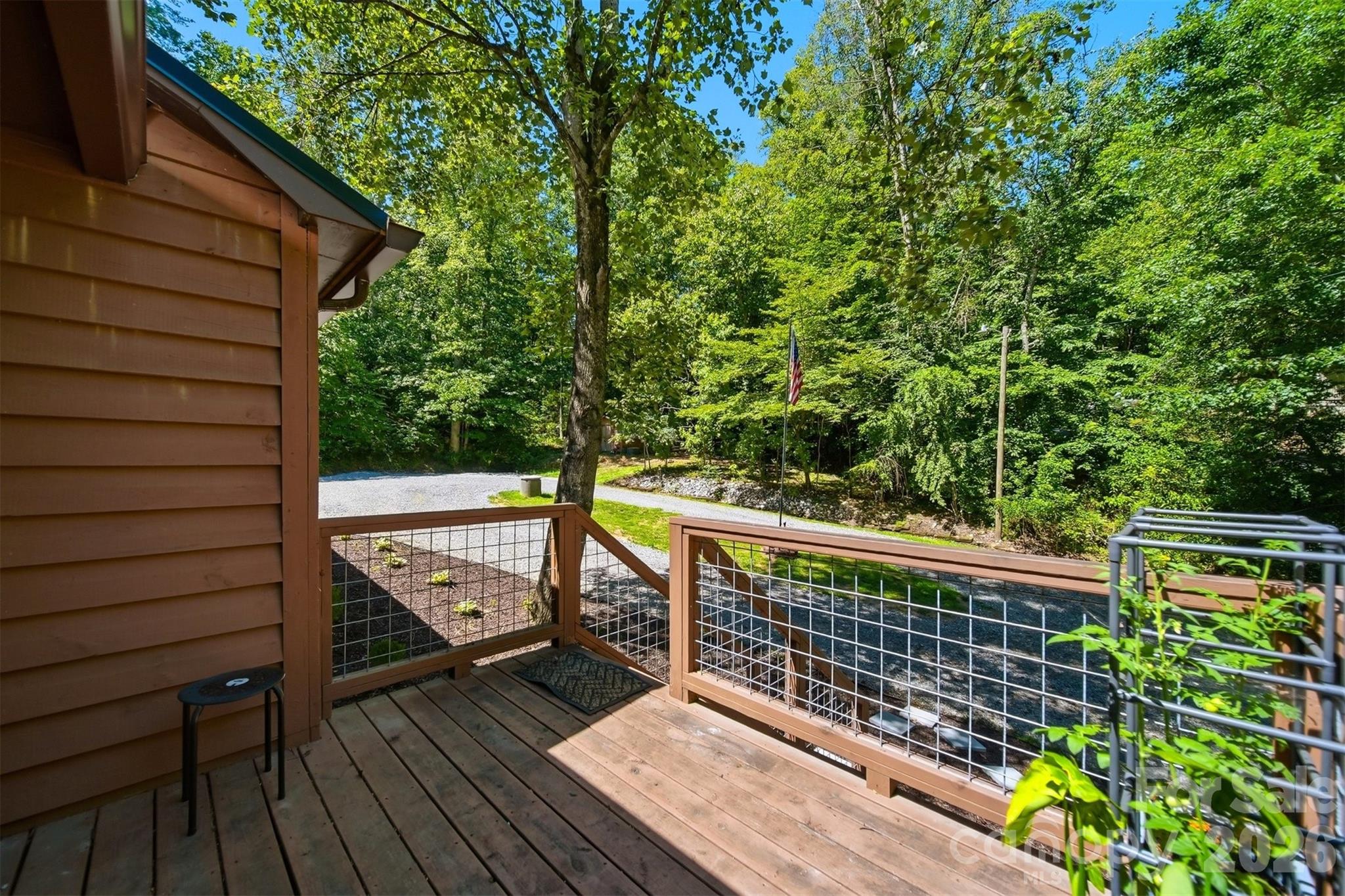 1857 Creekside Place — Lenoir