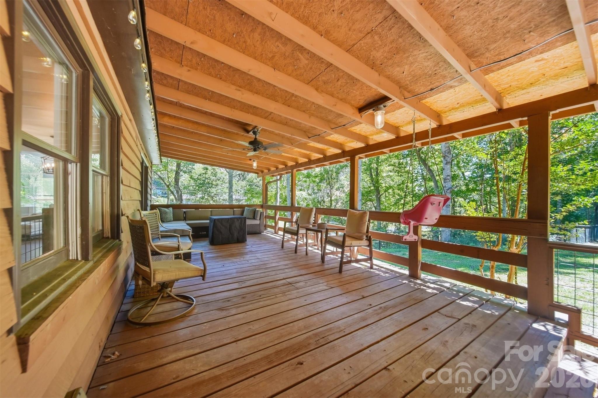 1857 Creekside Place — Lenoir