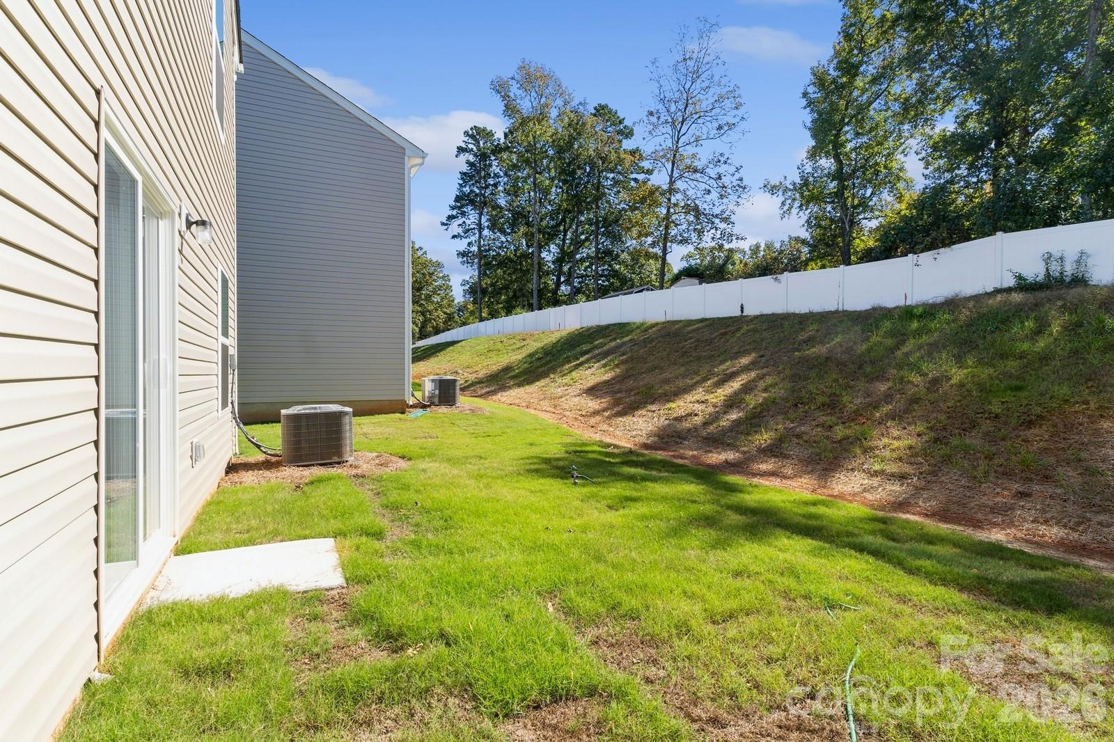 6248 Lowe Lane — Charlotte