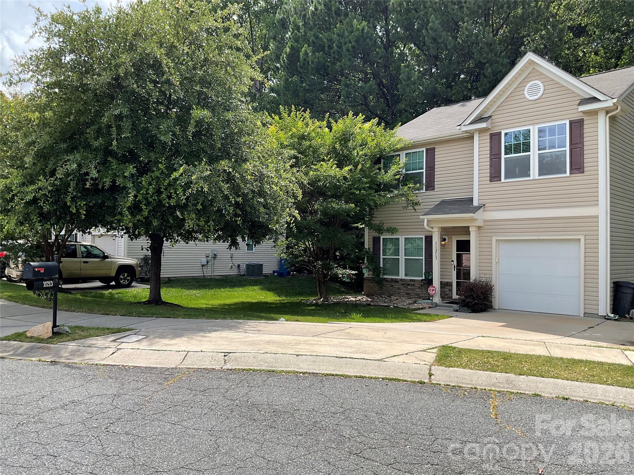 11213 Deer Stand Court #28 — Charlotte