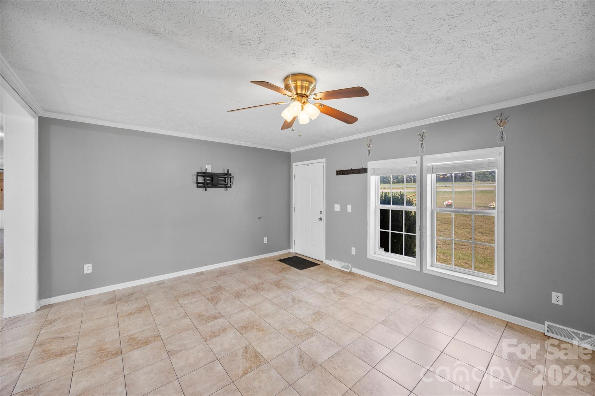 40047 Old Salisbury Road — New London