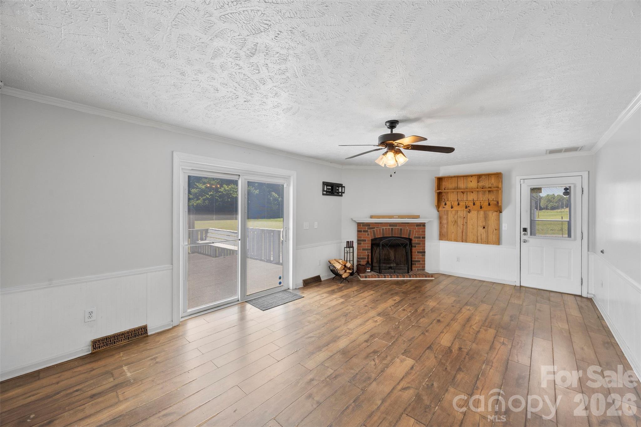 40047 Old Salisbury Road — New London