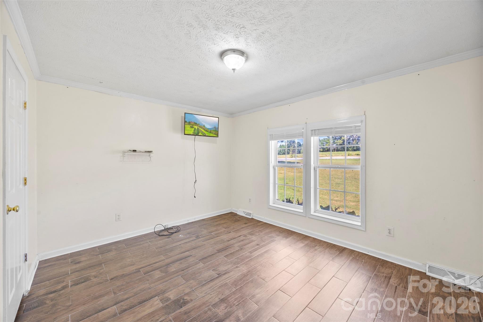 40047 Old Salisbury Road — New London