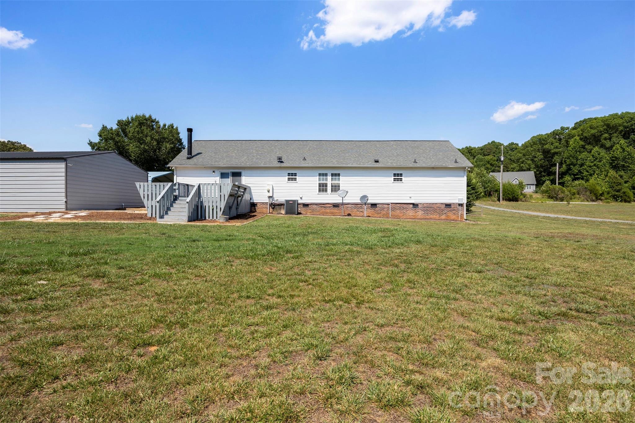 40047 Old Salisbury Road — New London