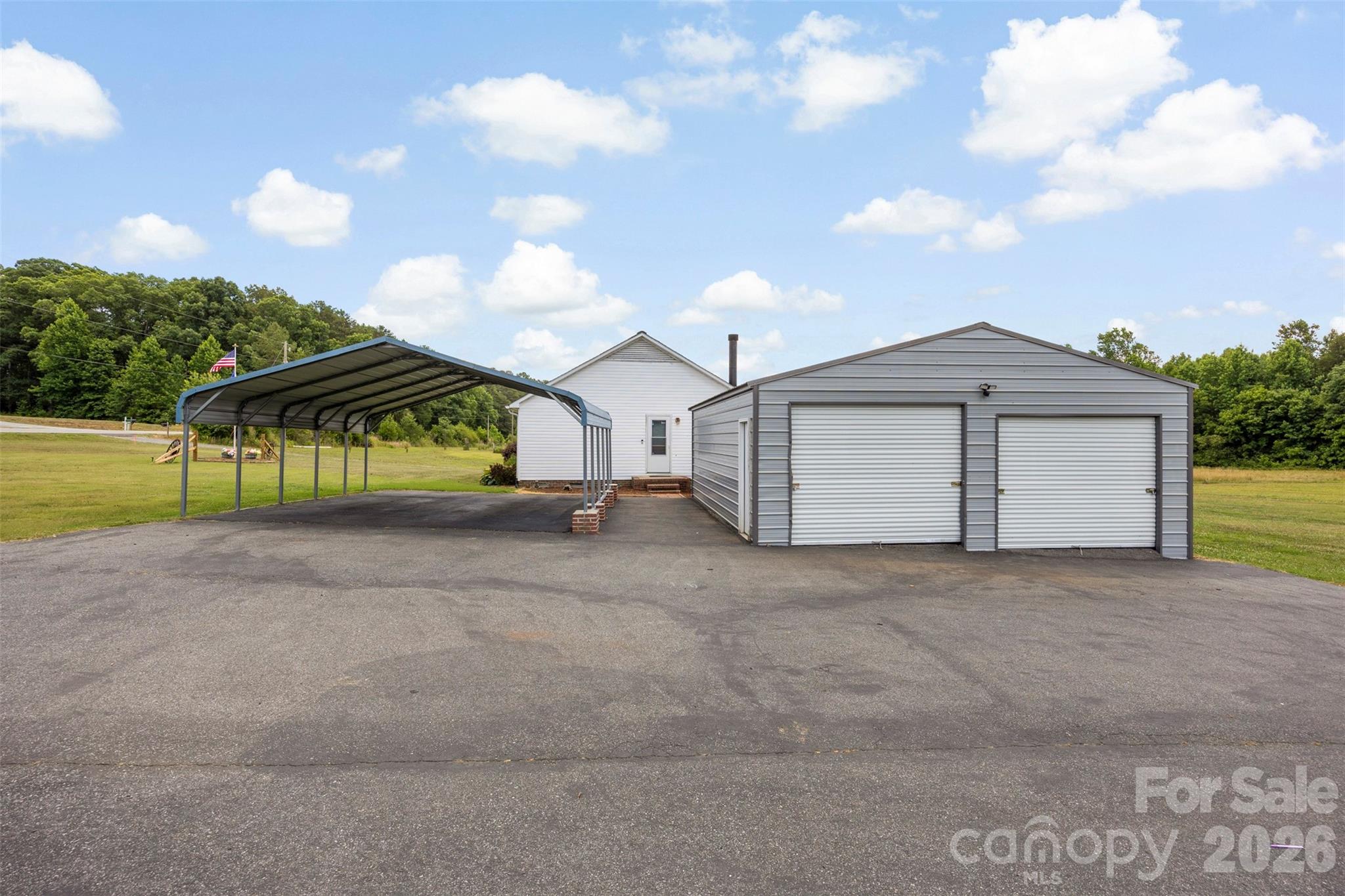 40047 Old Salisbury Road — New London