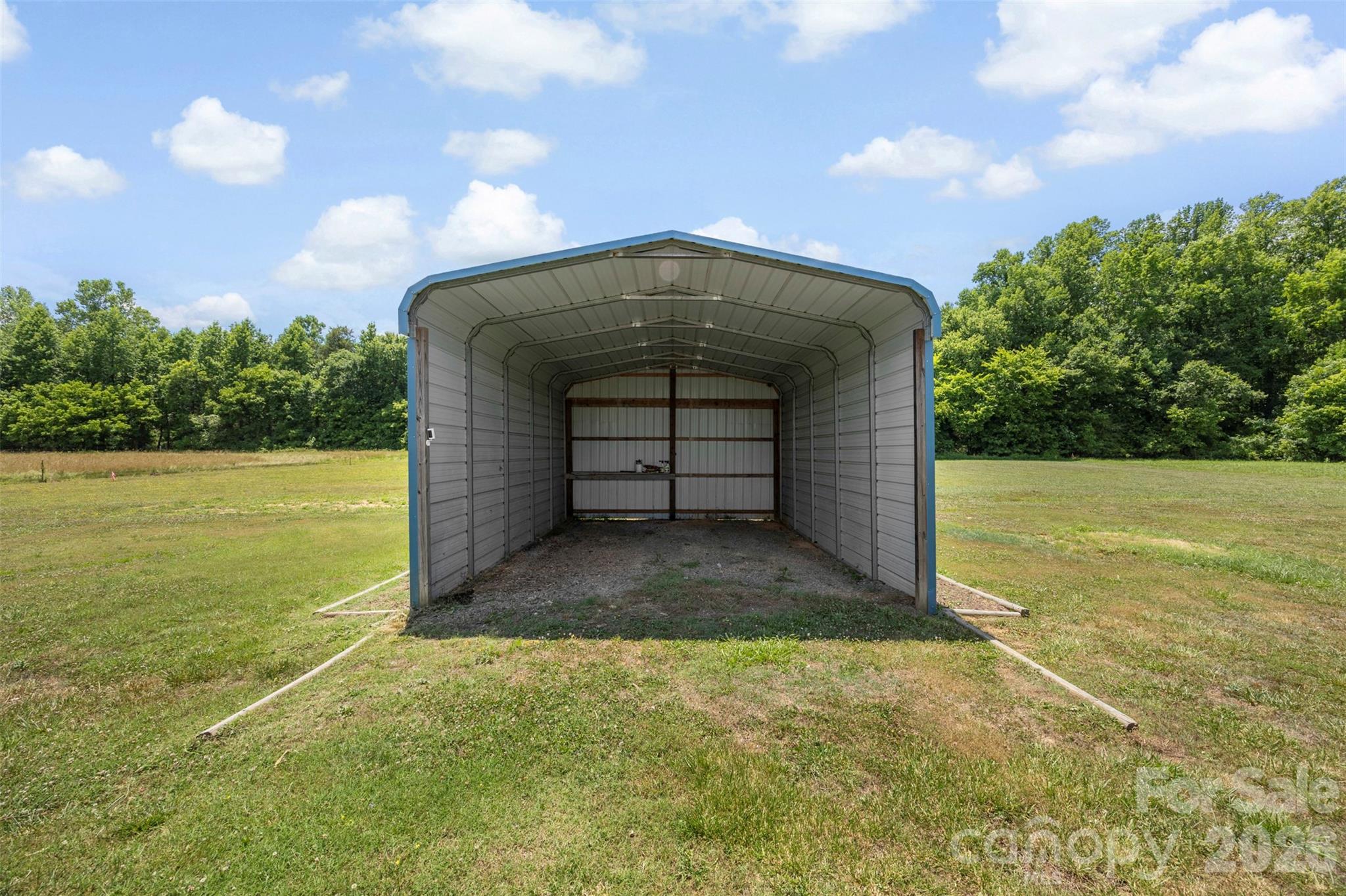 40047 Old Salisbury Road — New London