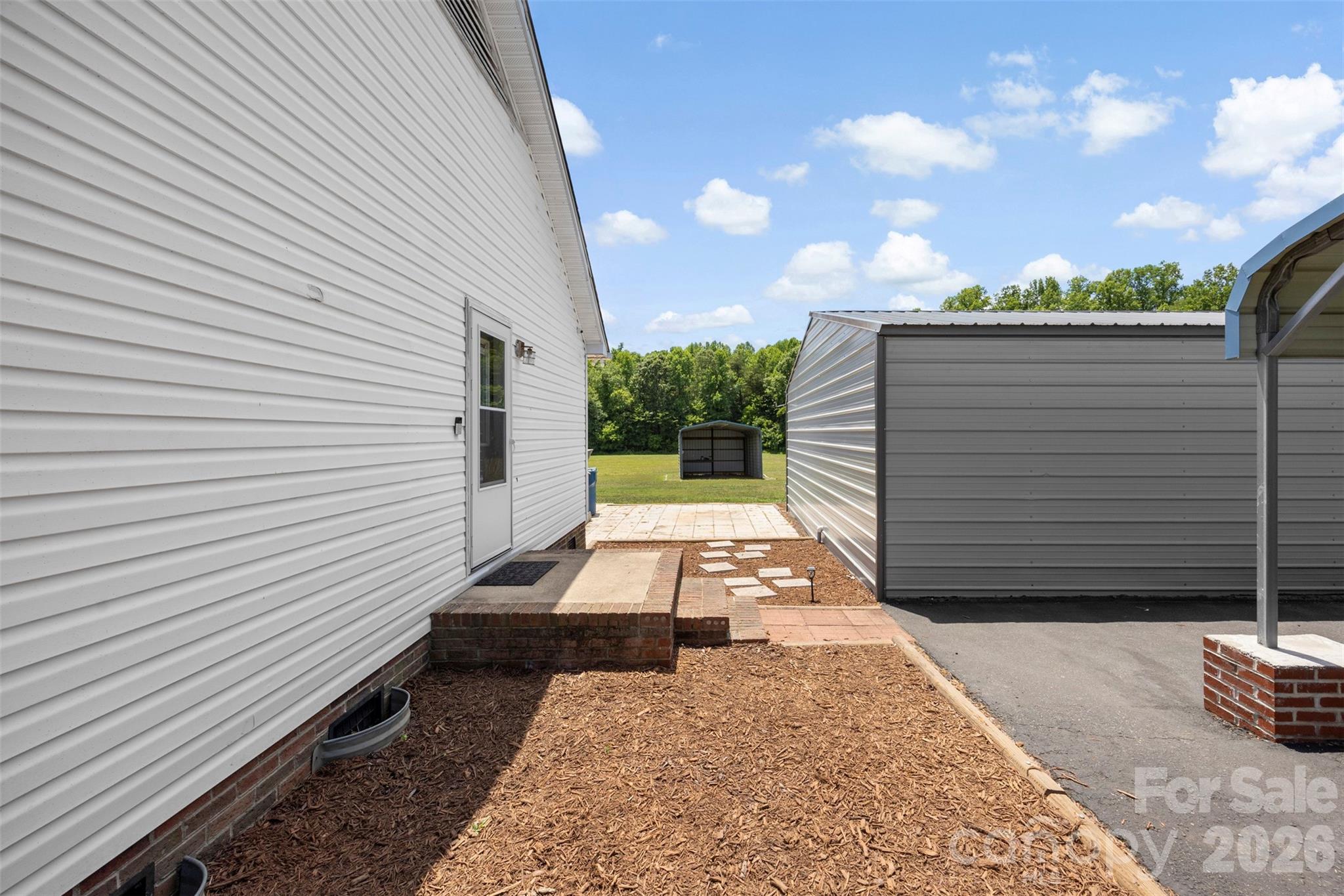 40047 Old Salisbury Road — New London