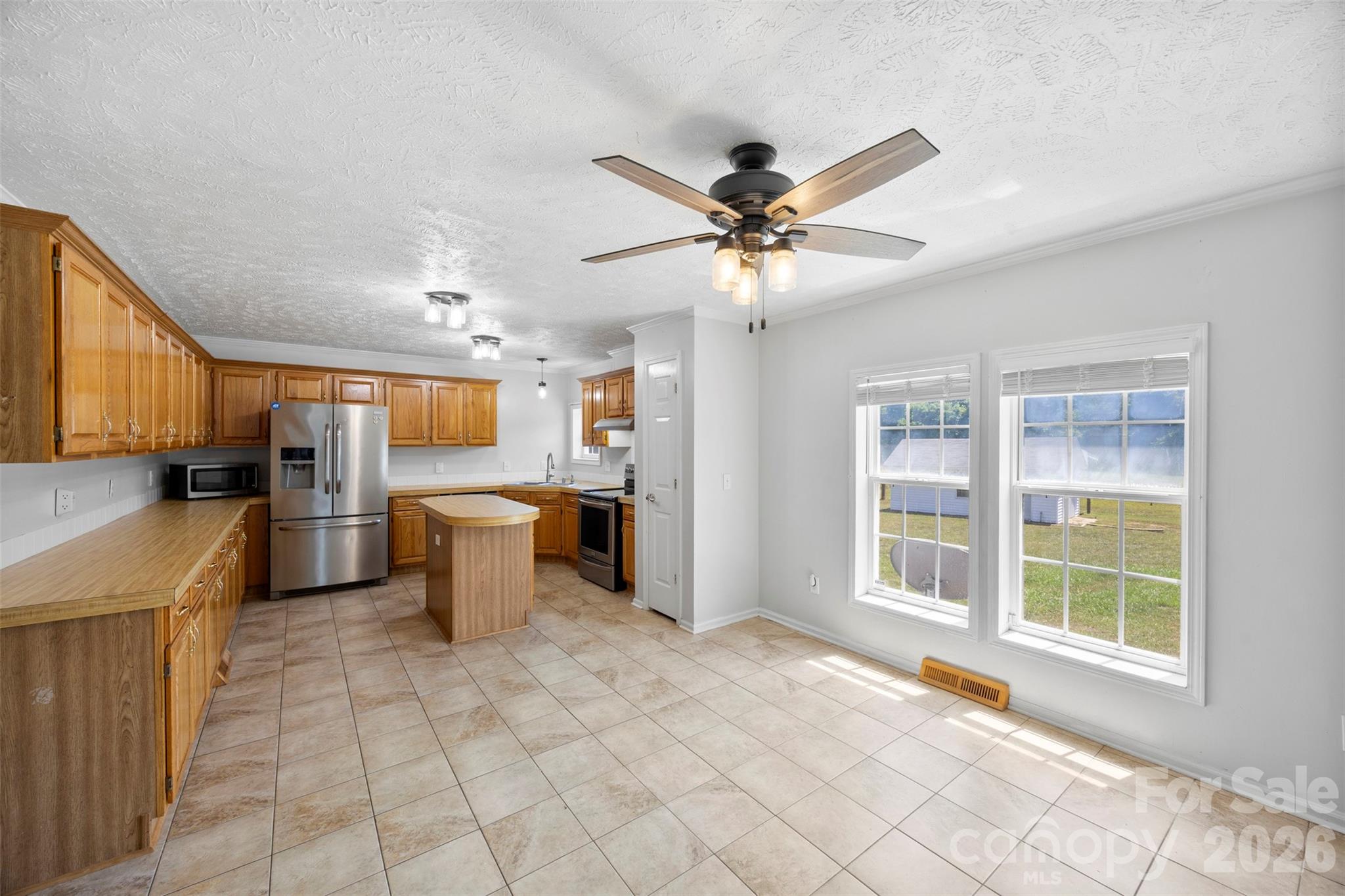 40047 Old Salisbury Road — New London