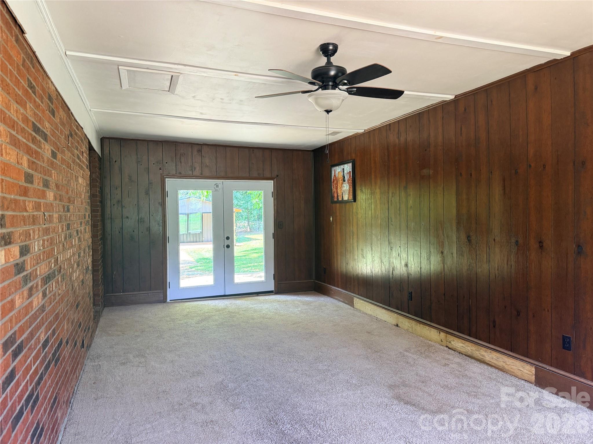 267 Hoopaugh Avenue — Ellenboro