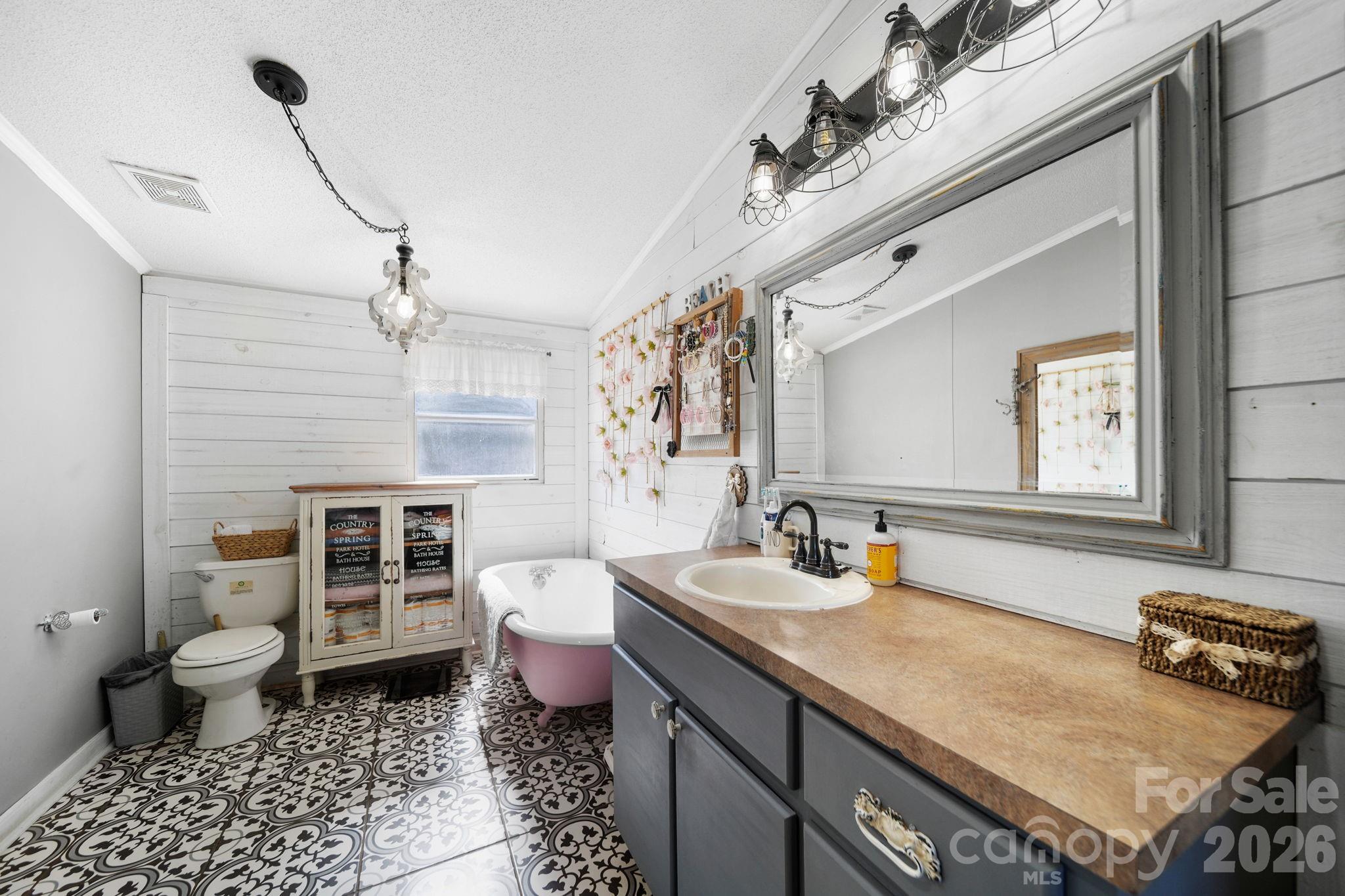 231 Zion Church Road — Gold Hill