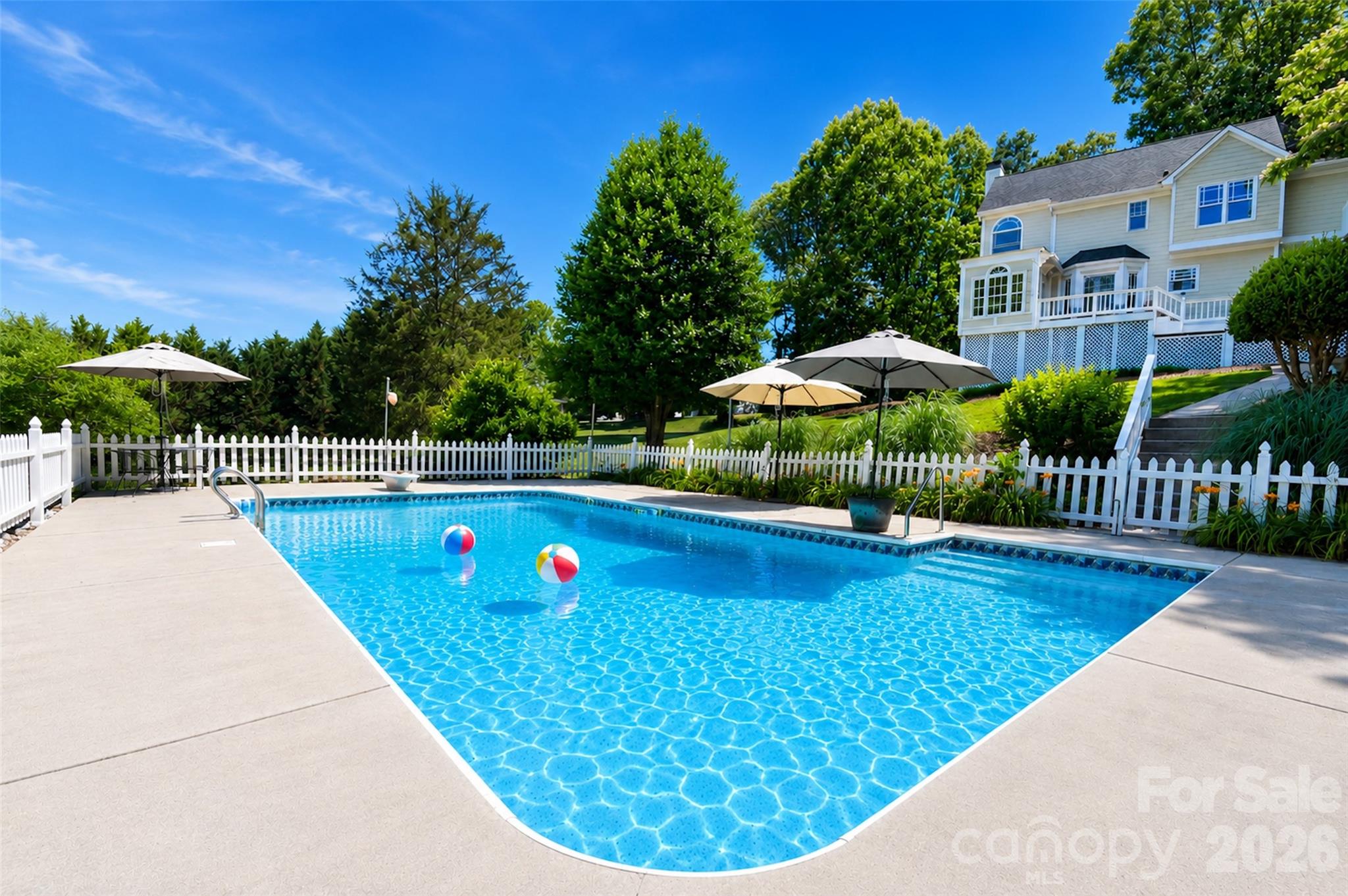 127 Vista Drive — Davidson