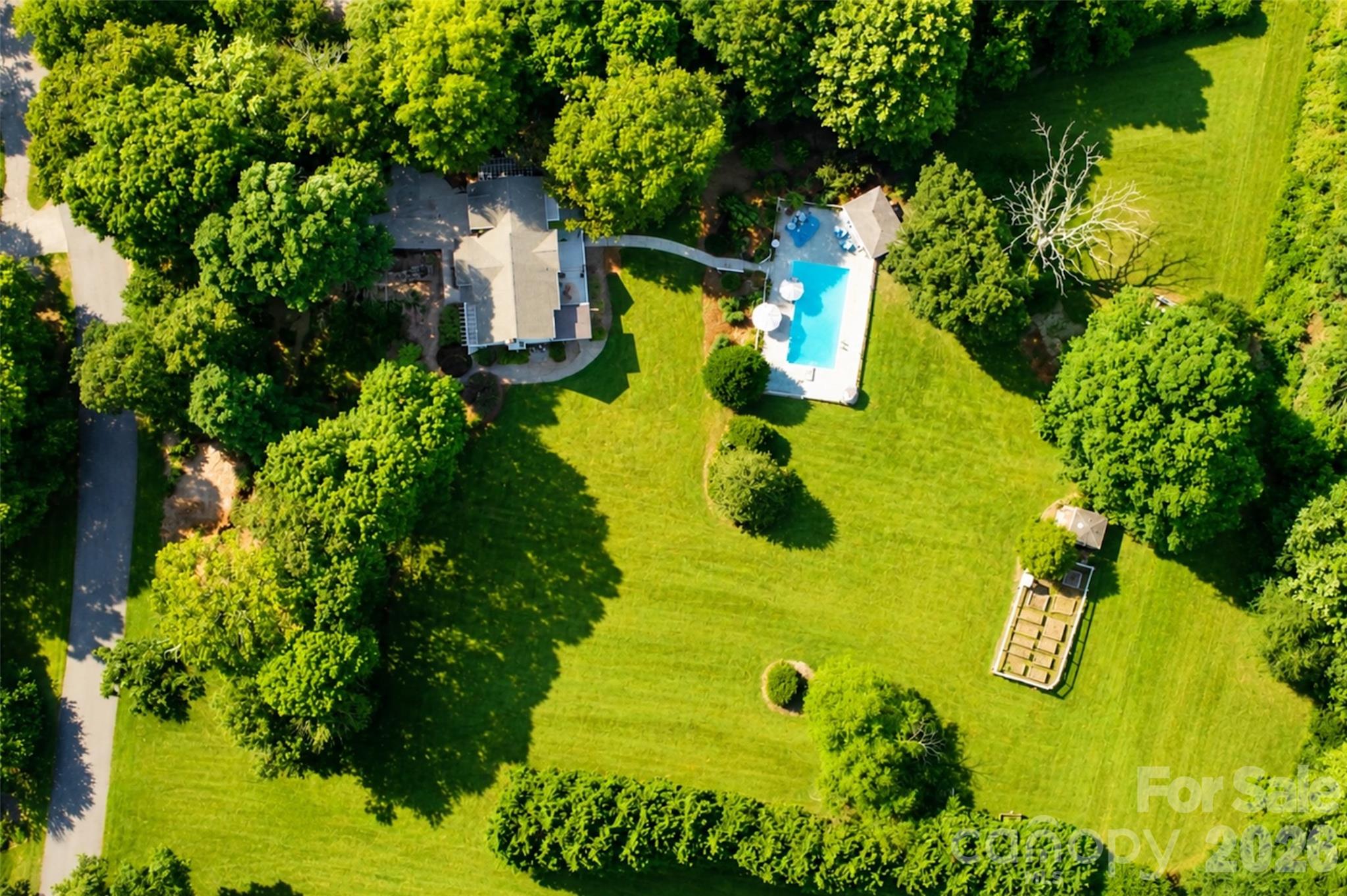 127 Vista Drive — Davidson