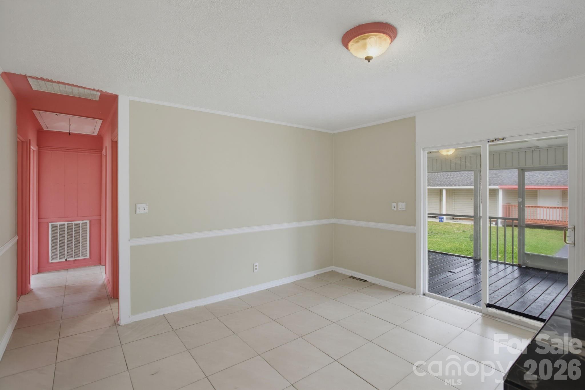 149 Dobbins Street — Wallace