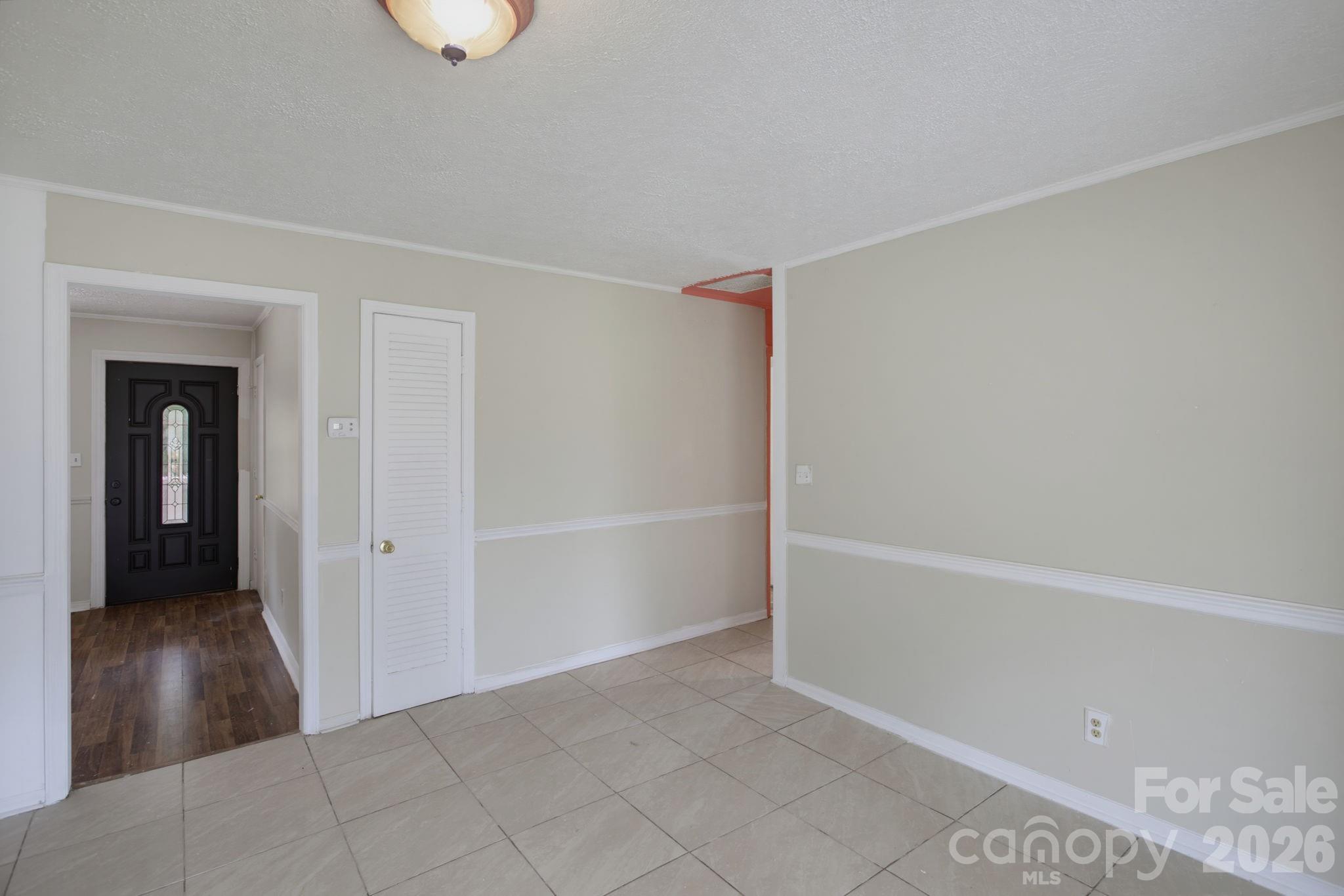149 Dobbins Street — Wallace