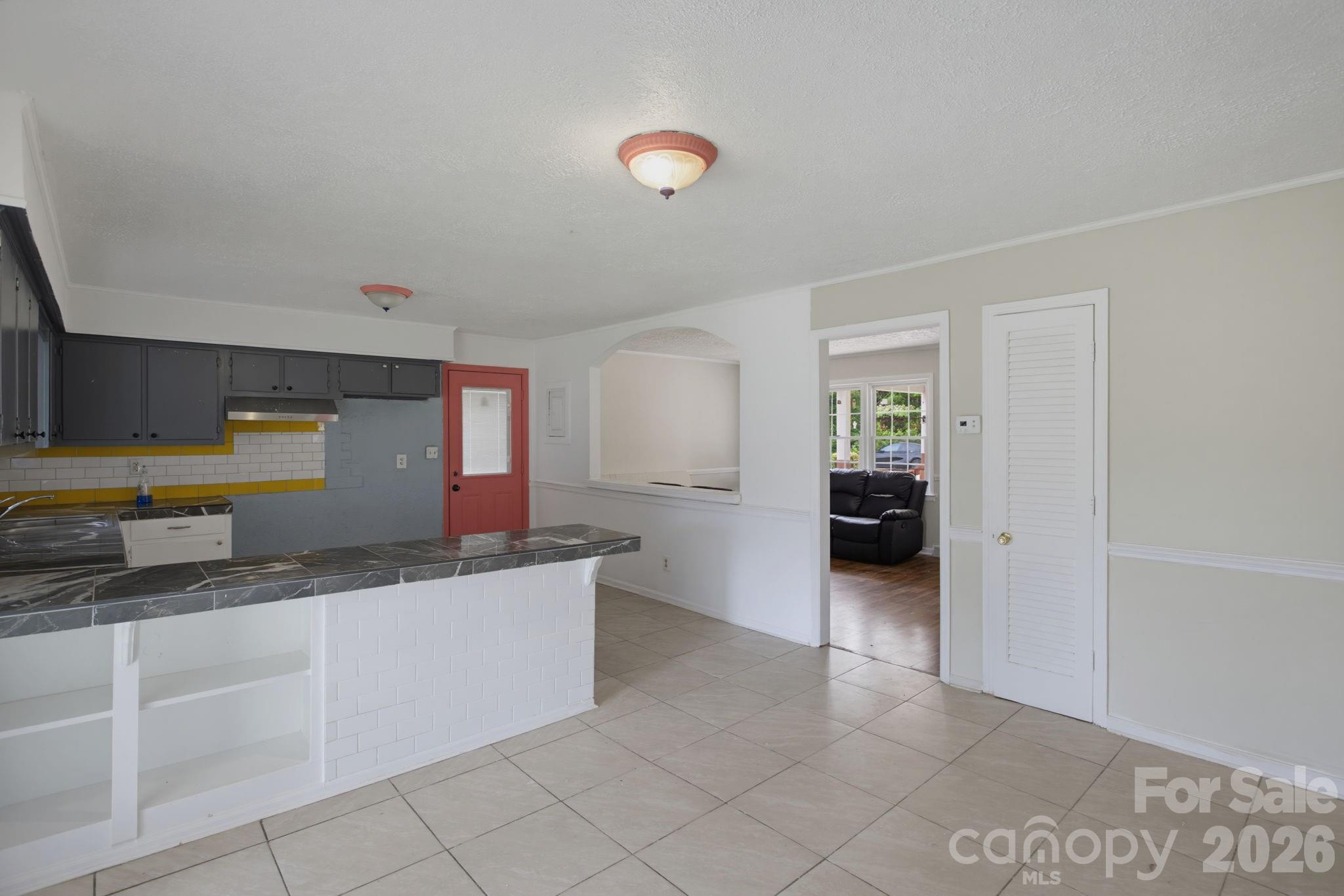 149 Dobbins Street — Wallace