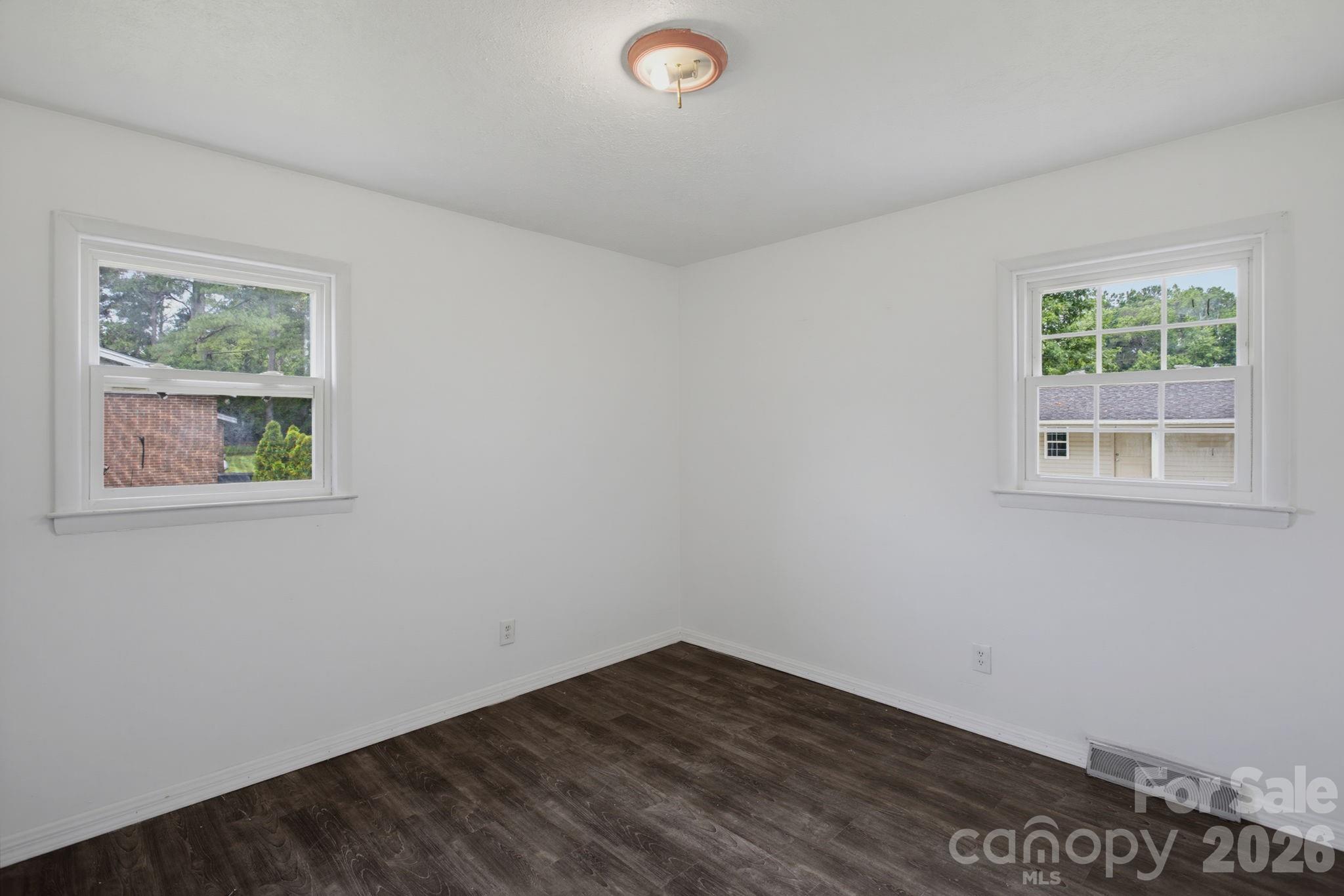149 Dobbins Street — Wallace