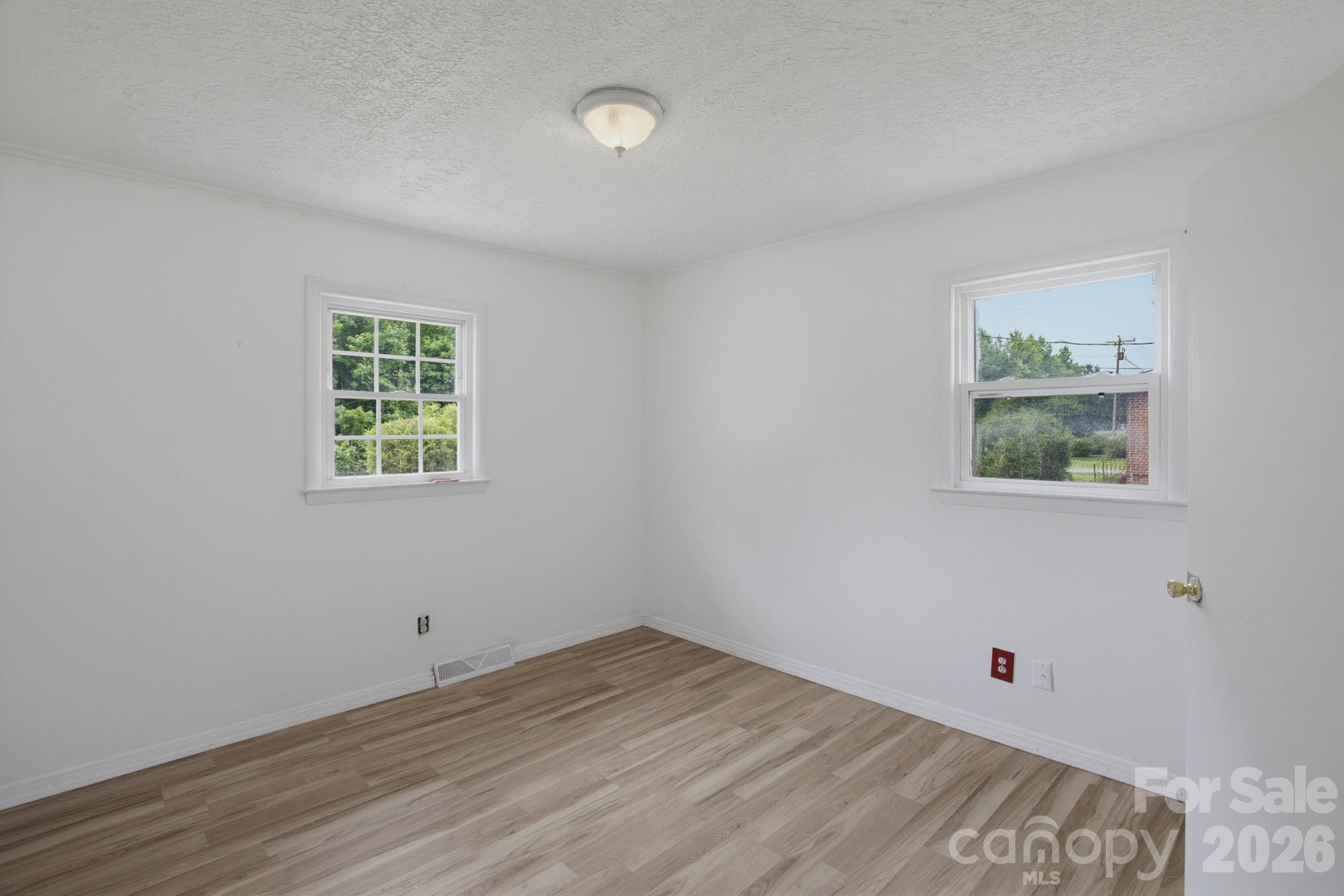149 Dobbins Street — Wallace
