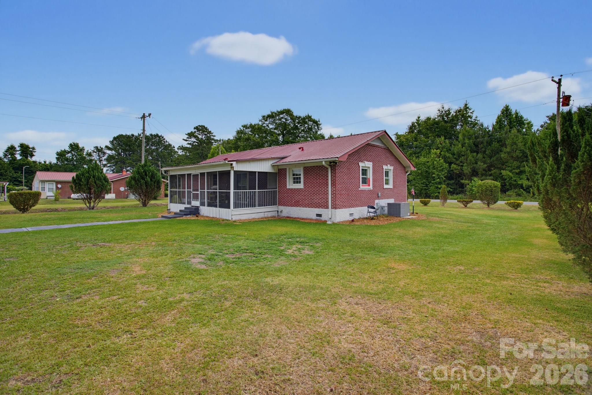 149 Dobbins Street — Wallace