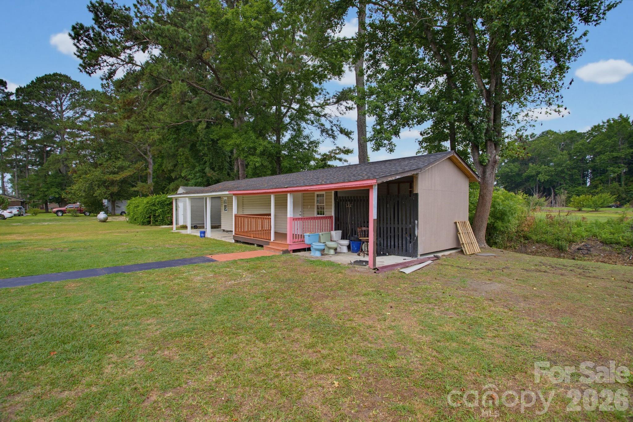 149 Dobbins Street — Wallace