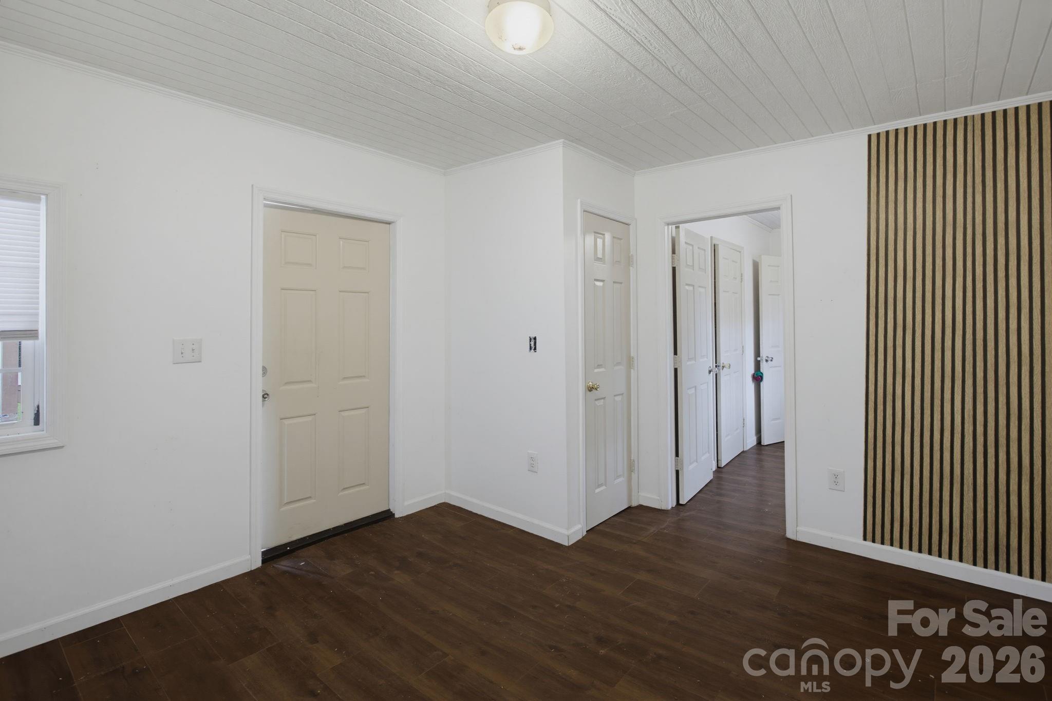 149 Dobbins Street — Wallace