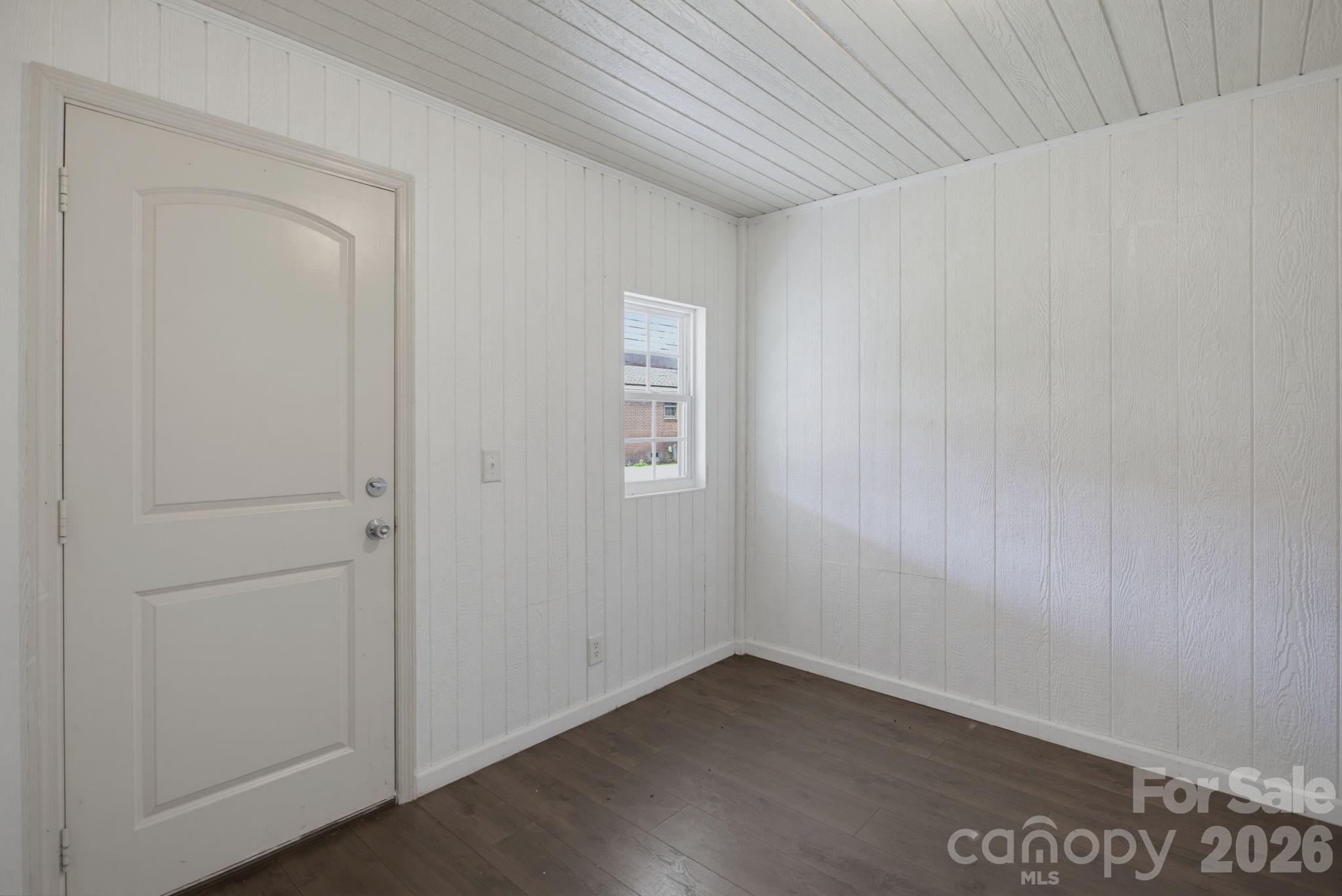 149 Dobbins Street — Wallace