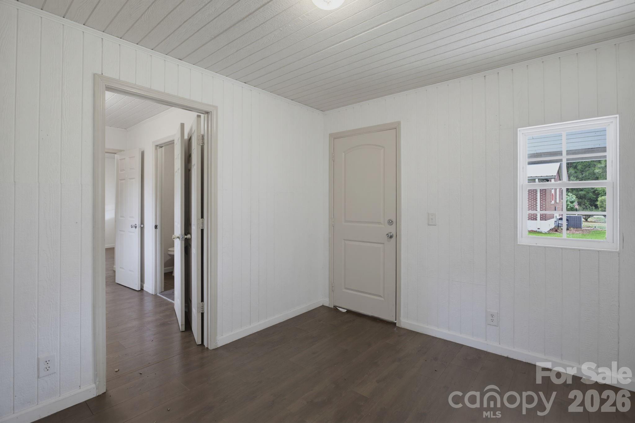 149 Dobbins Street — Wallace