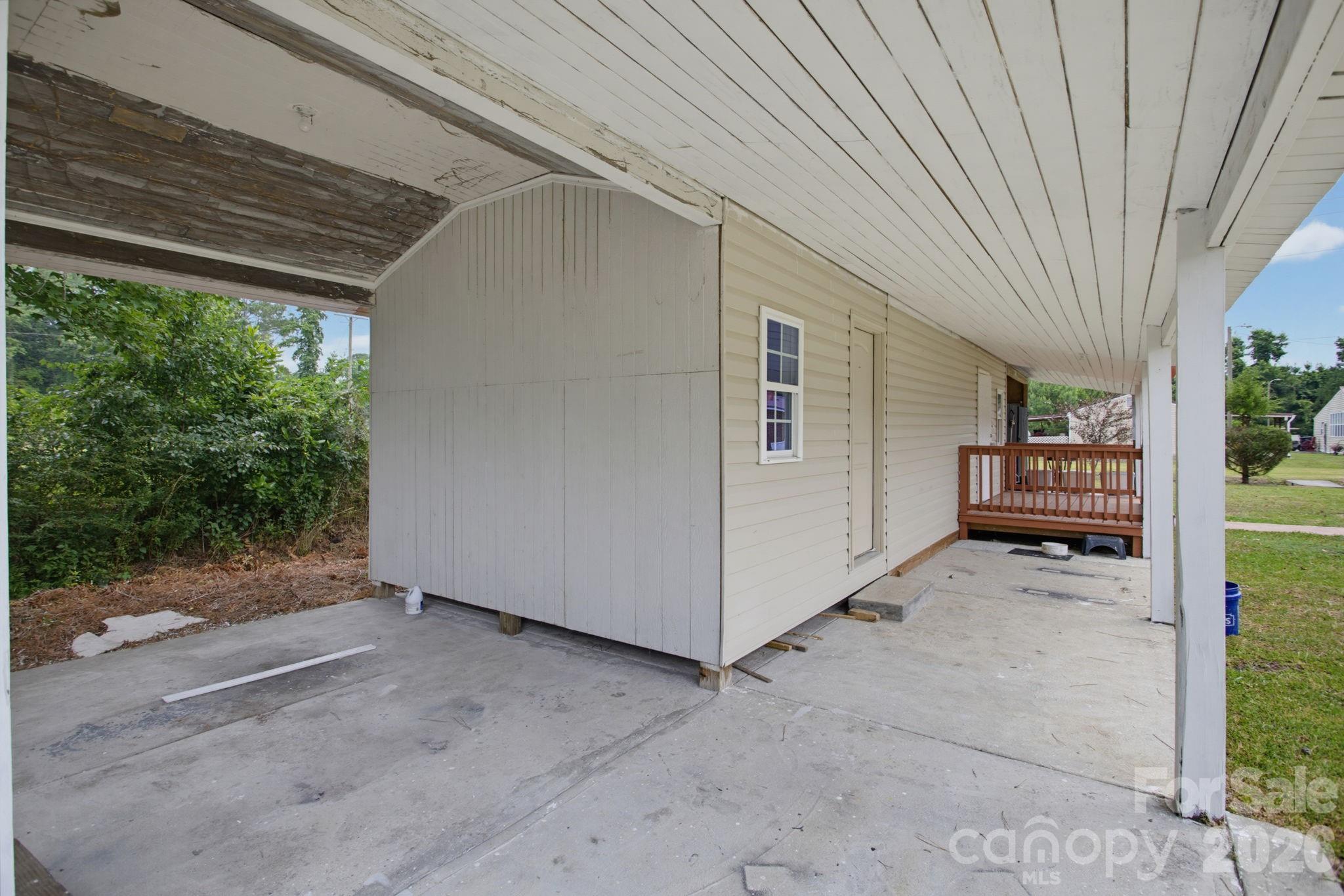 149 Dobbins Street — Wallace