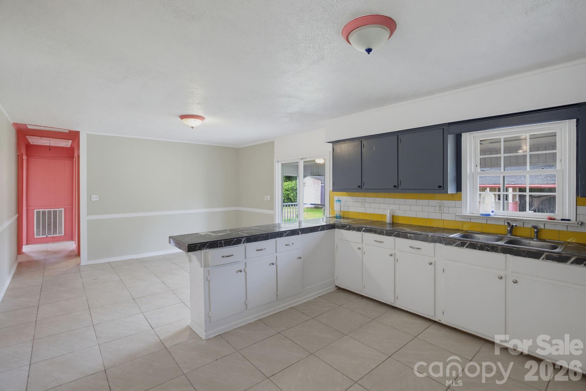149 Dobbins Street — Wallace