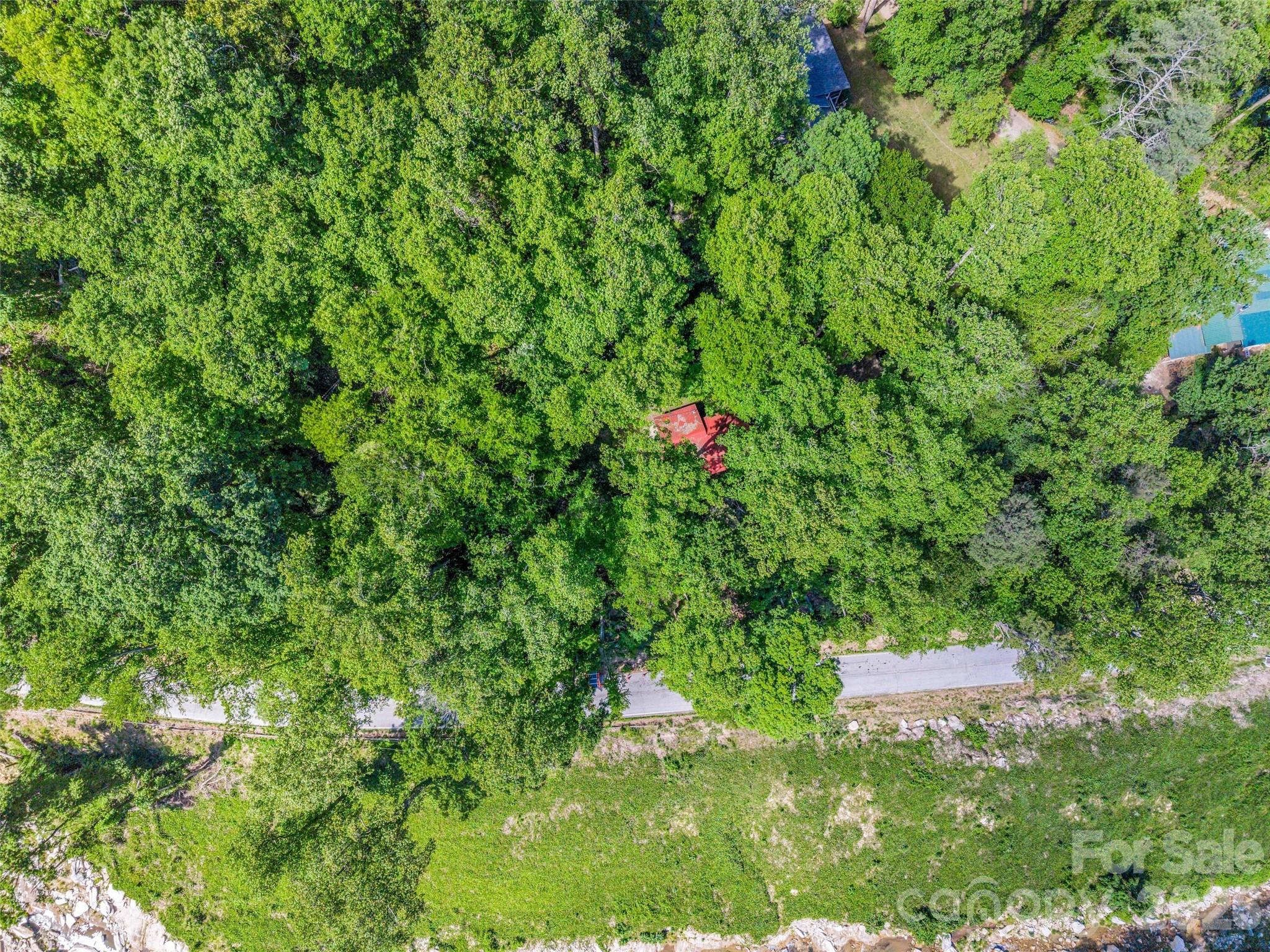 247 Legacy Layne Drive — Hendersonville