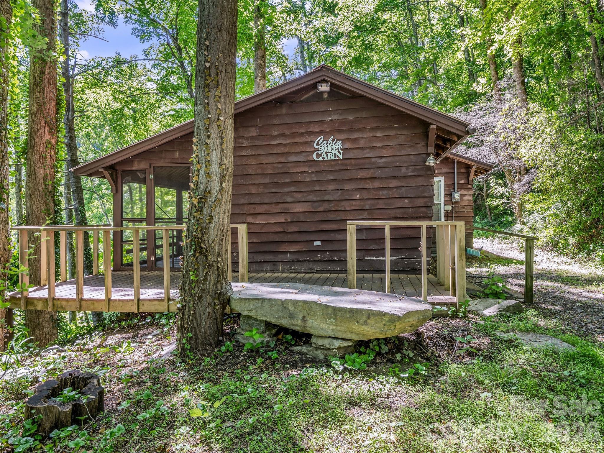 247 Legacy Layne Drive — Hendersonville