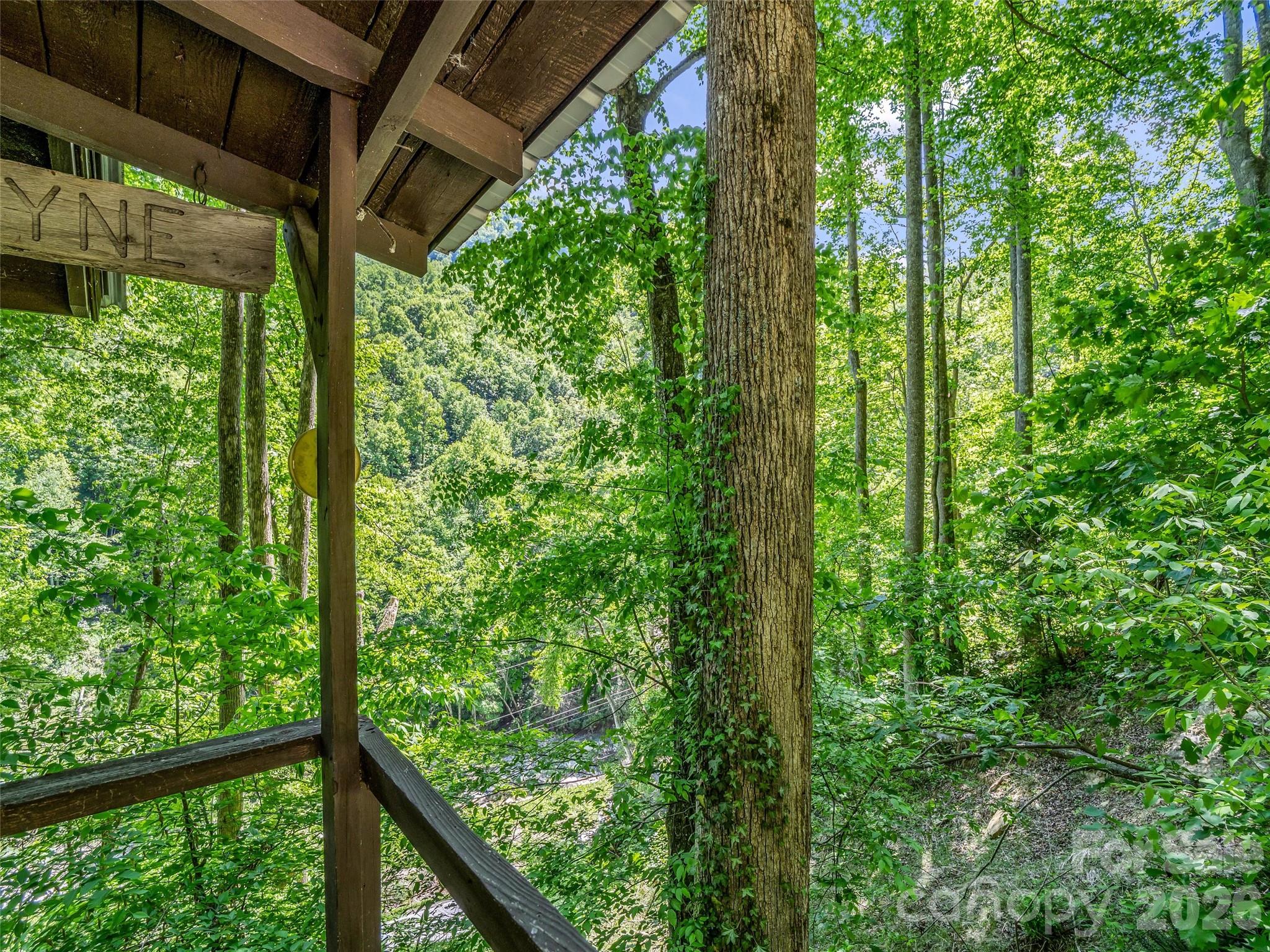 247 Legacy Layne Drive — Hendersonville