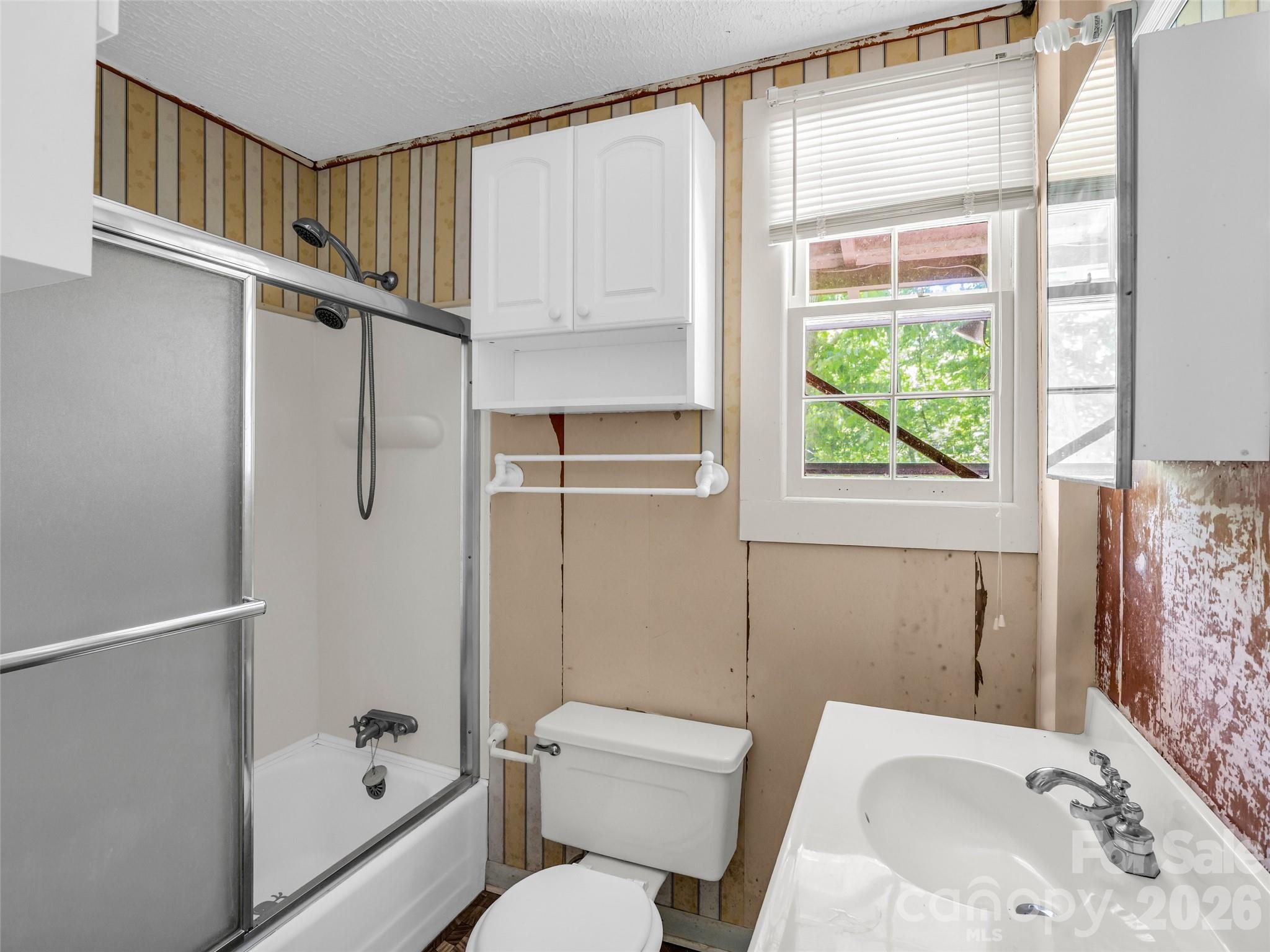 247 Legacy Layne Drive — Hendersonville