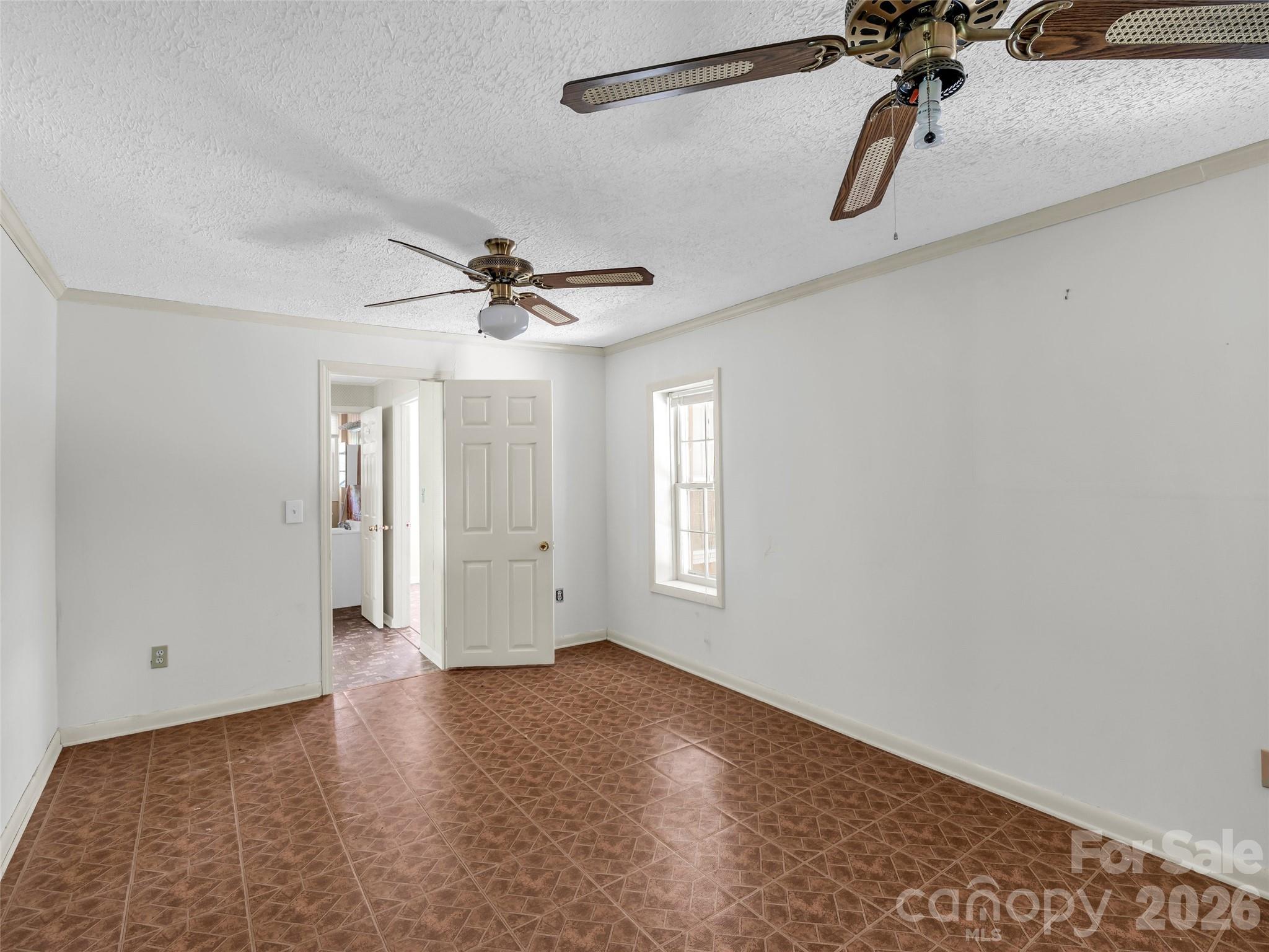 247 Legacy Layne Drive — Hendersonville