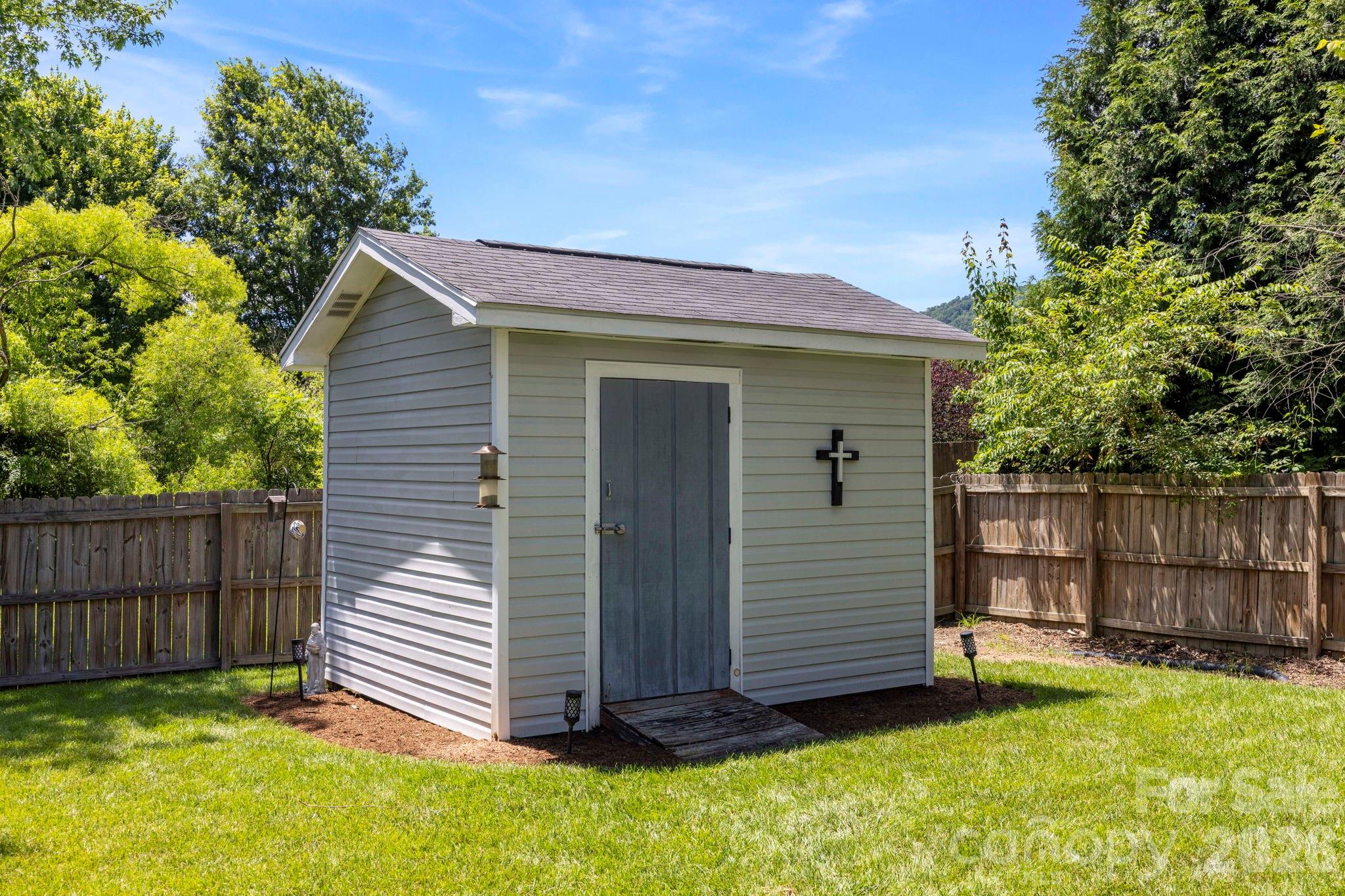 266 Wildbriar Road — Fletcher
