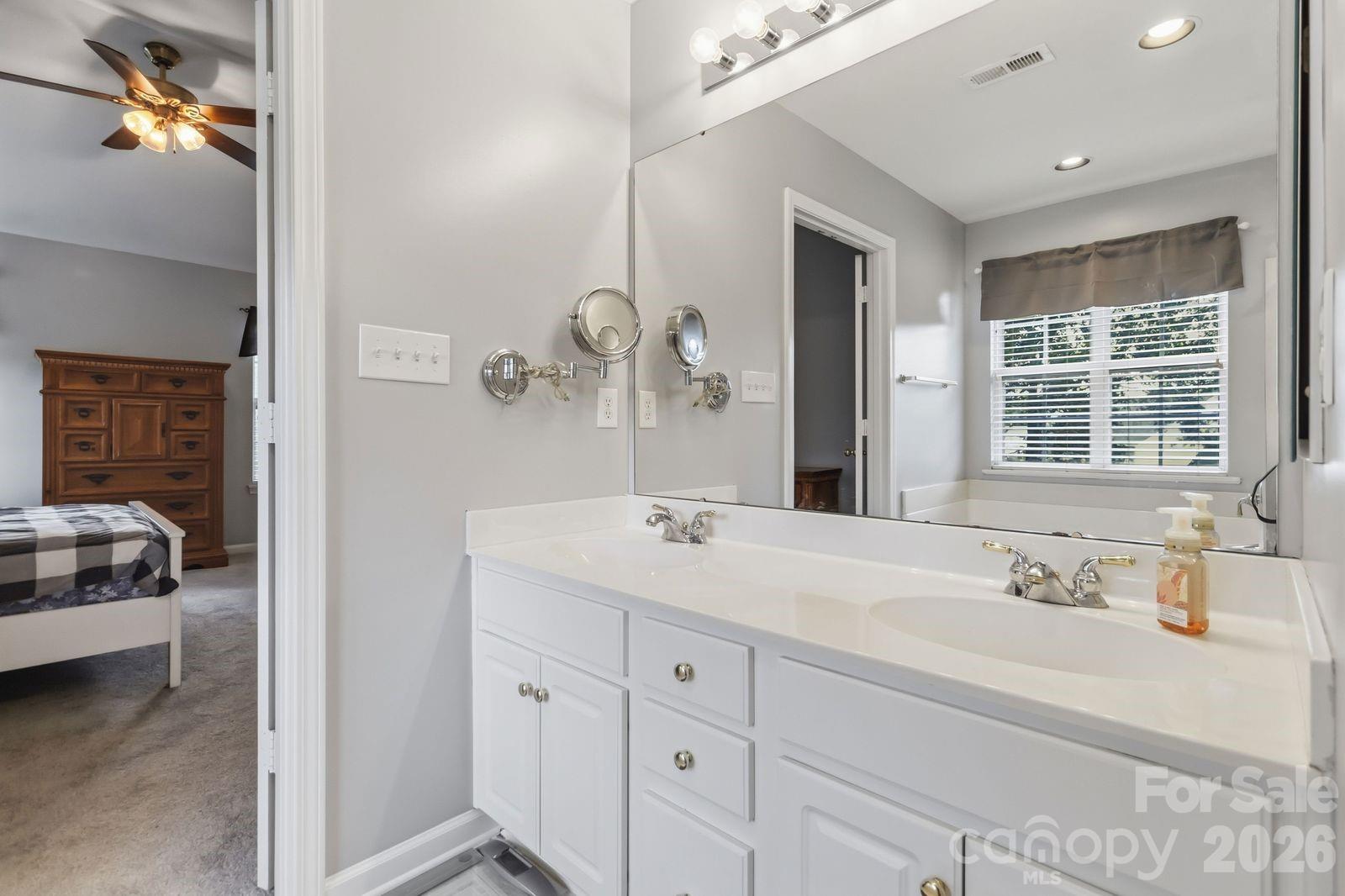 10606 Augustine Hill Lane — Charlotte