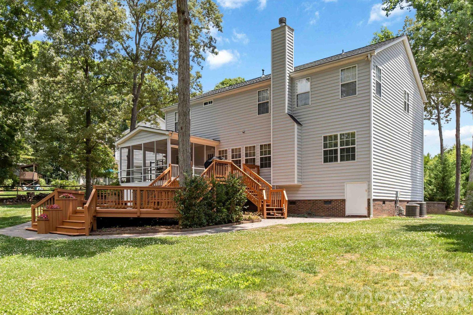 10606 Augustine Hill Lane — Charlotte