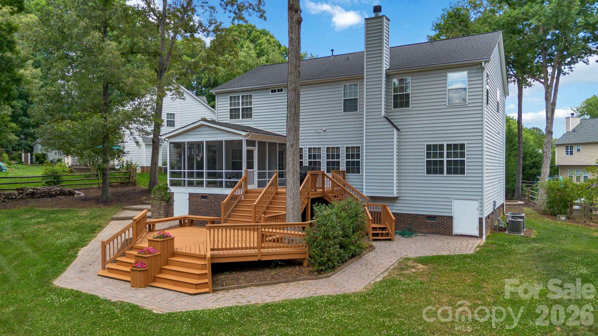 10606 Augustine Hill Lane — Charlotte