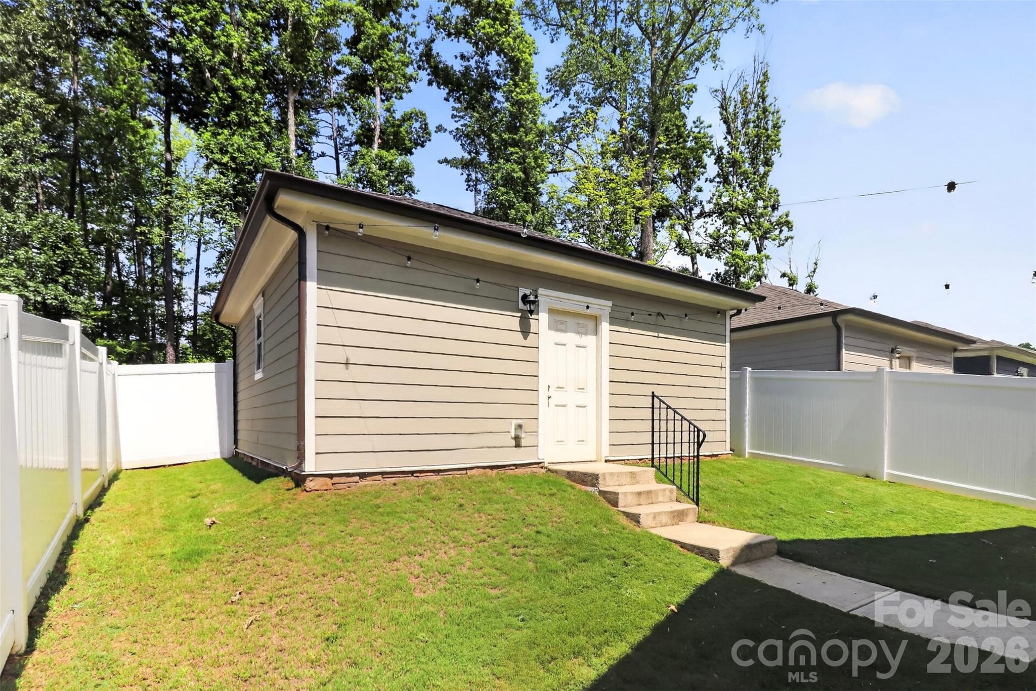 9134 Ramsford Court — Charlotte