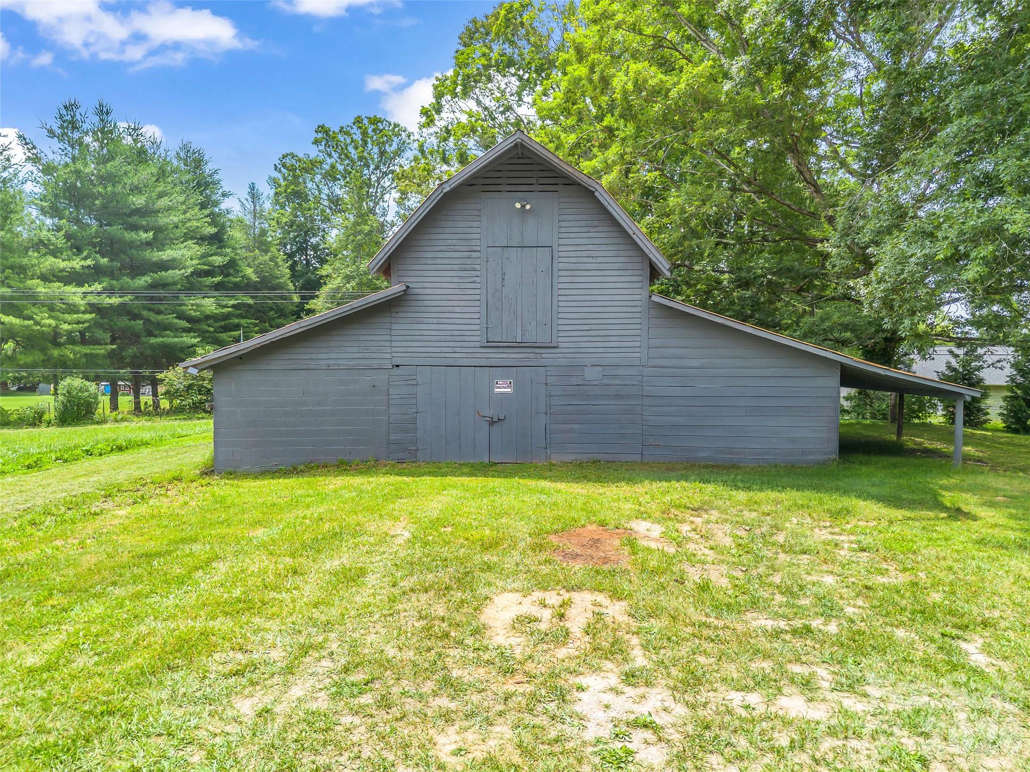 54 Old Lime Kiln Road — Arden