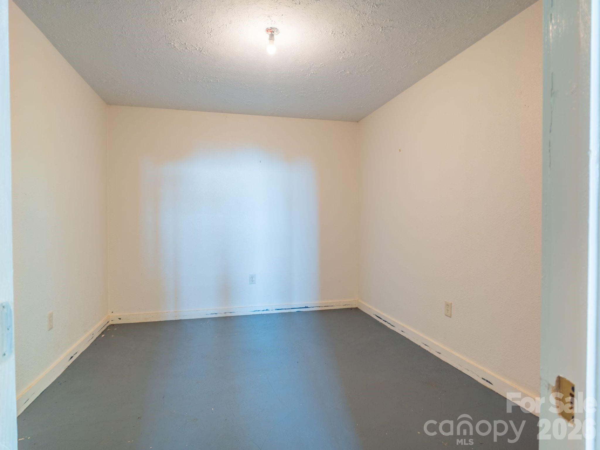 3020 Silver Creek Mountain Road — Morganton