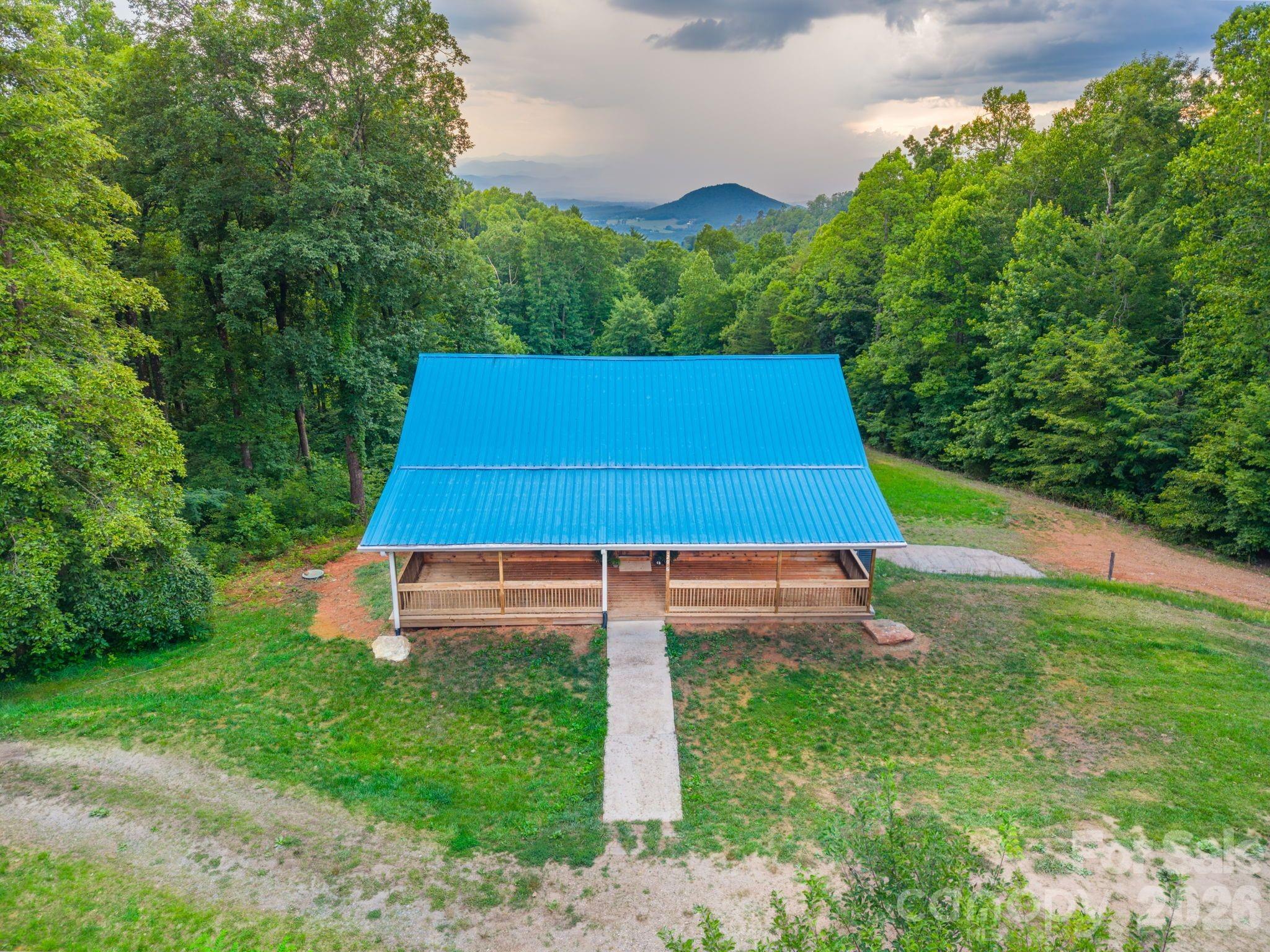 3020 Silver Creek Mountain Road — Morganton