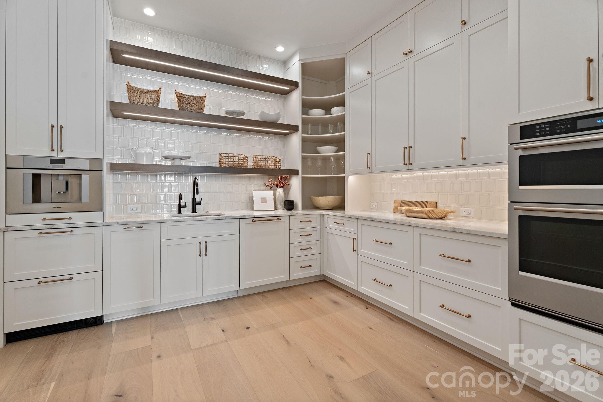 127 Tinker Place — Troutman