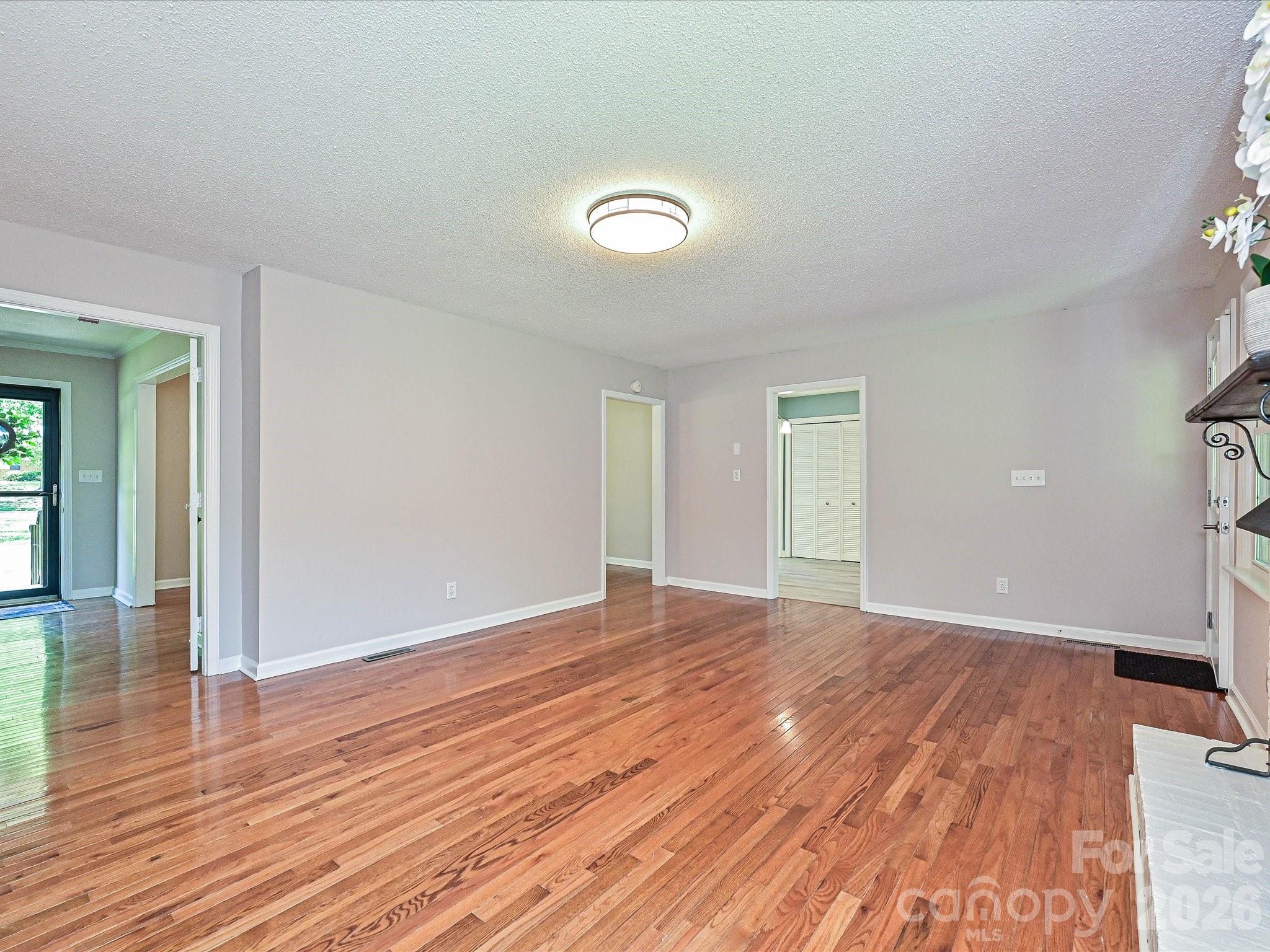 218 Sturbridge Drive — Charlotte