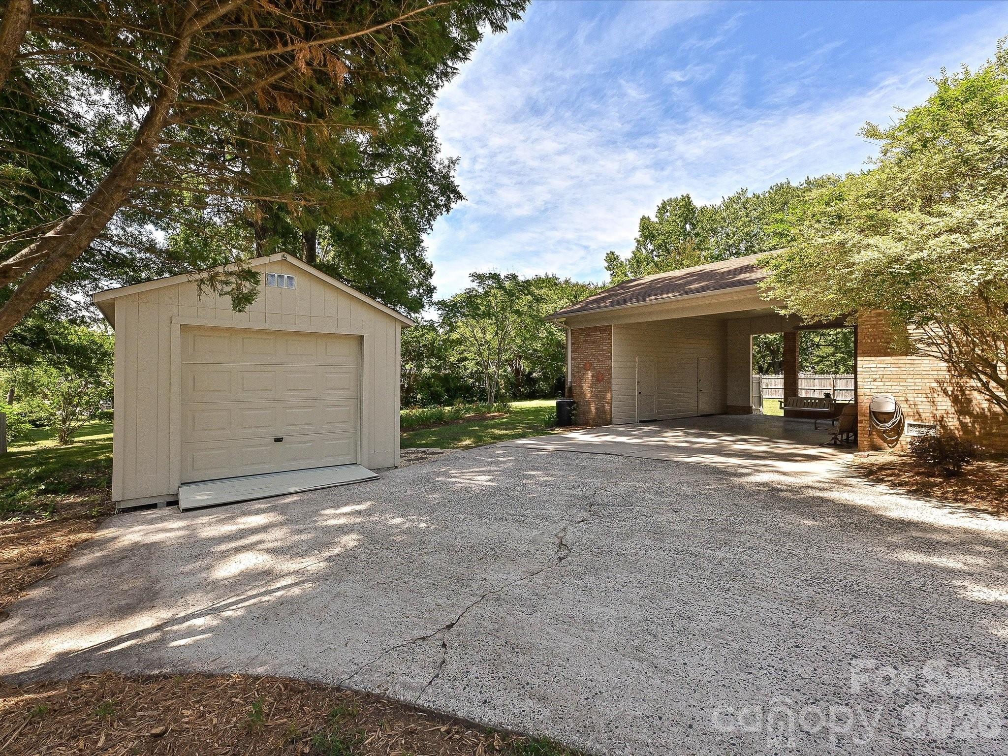 218 Sturbridge Drive — Charlotte