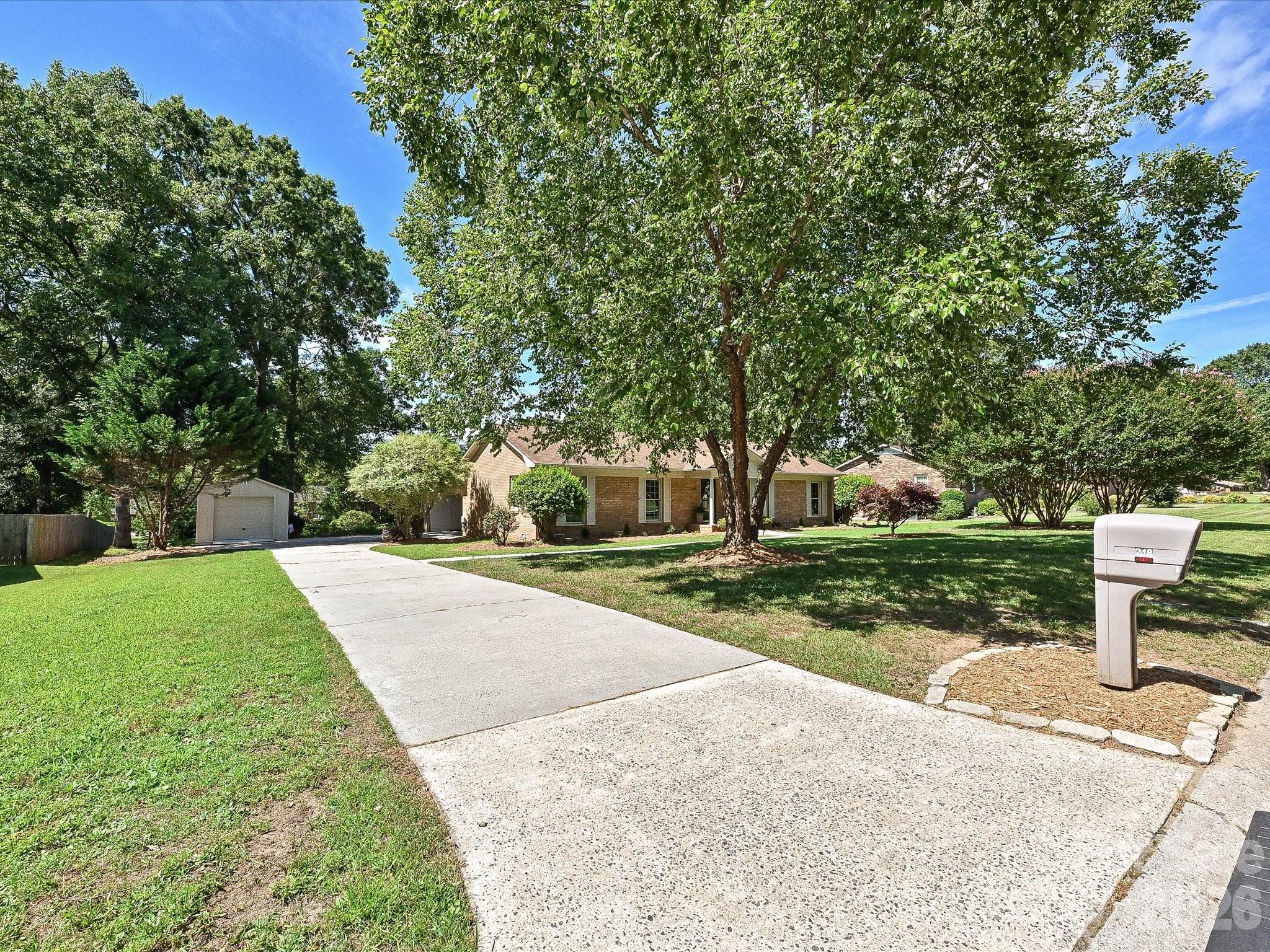 218 Sturbridge Drive — Charlotte