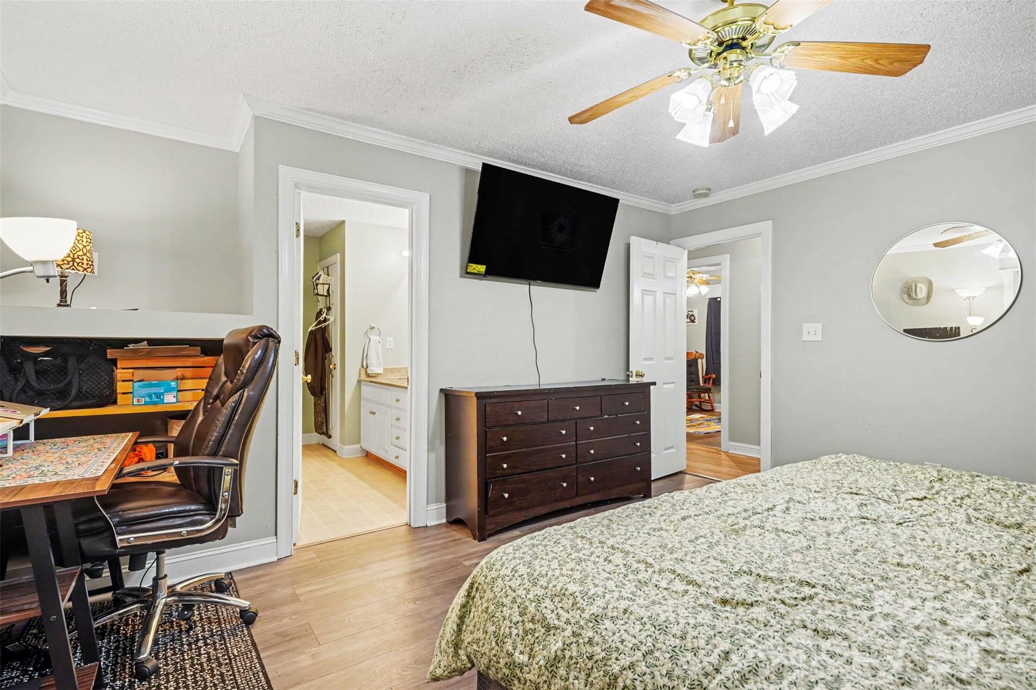 8904 Gosnell Drive — Charlotte