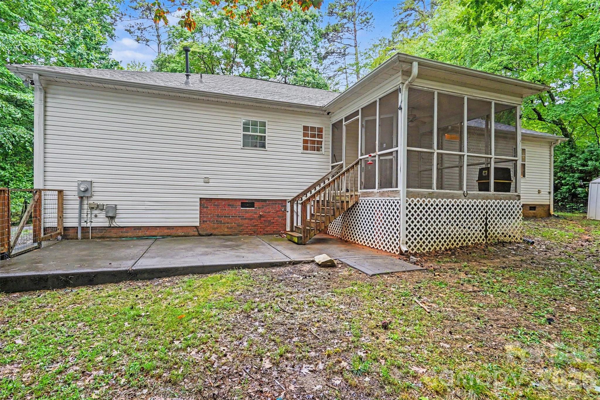 8904 Gosnell Drive — Charlotte